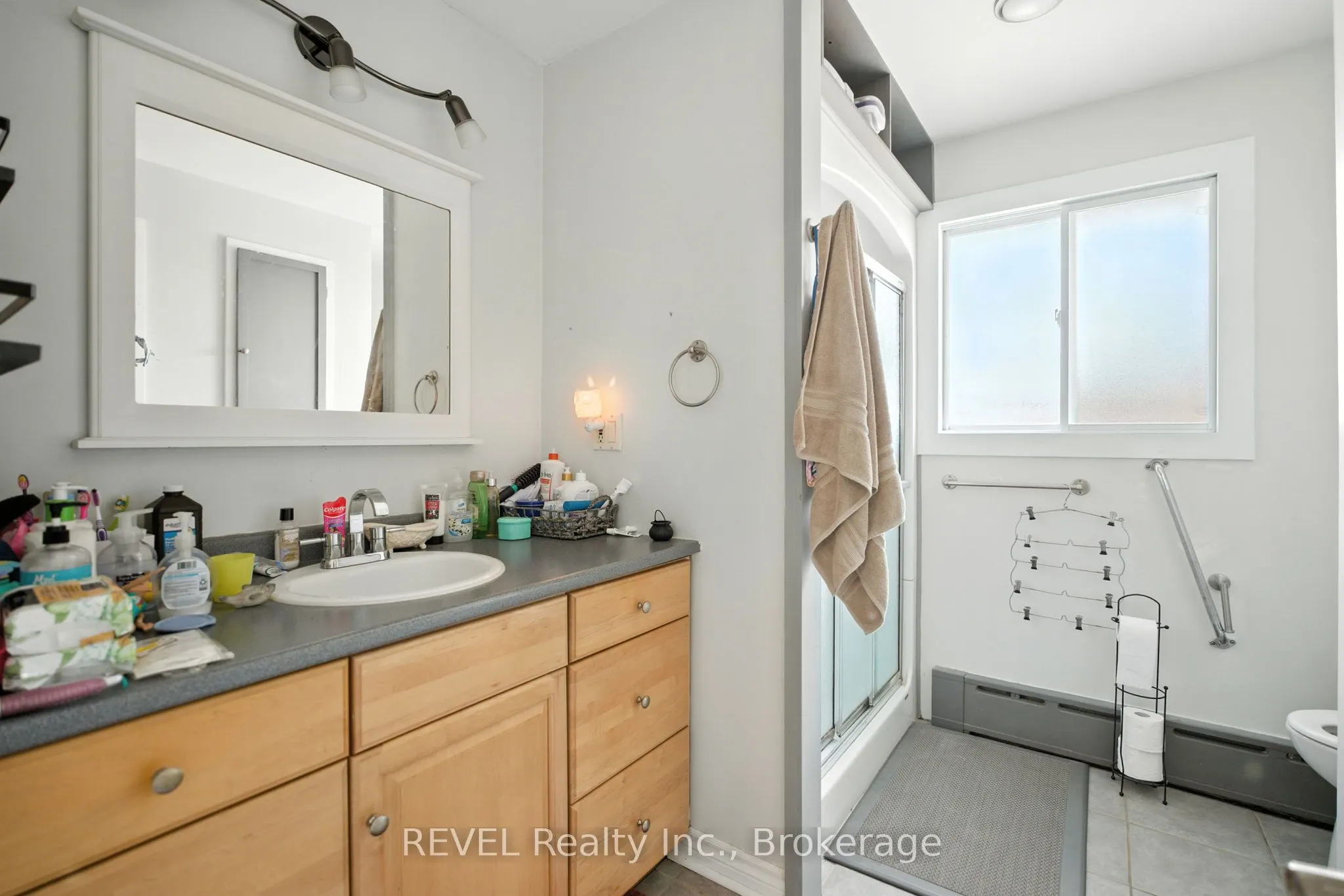 46 Collier Road S