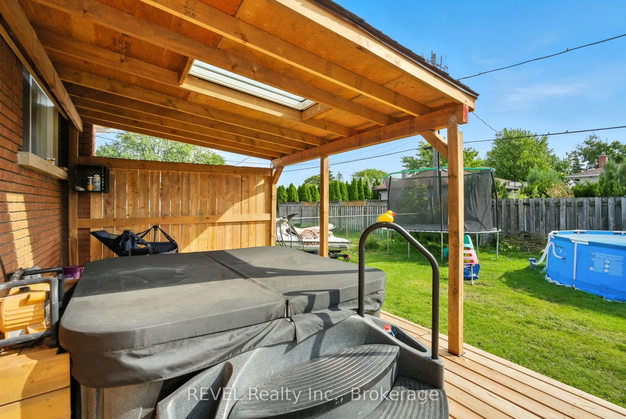 46 Collier Road S