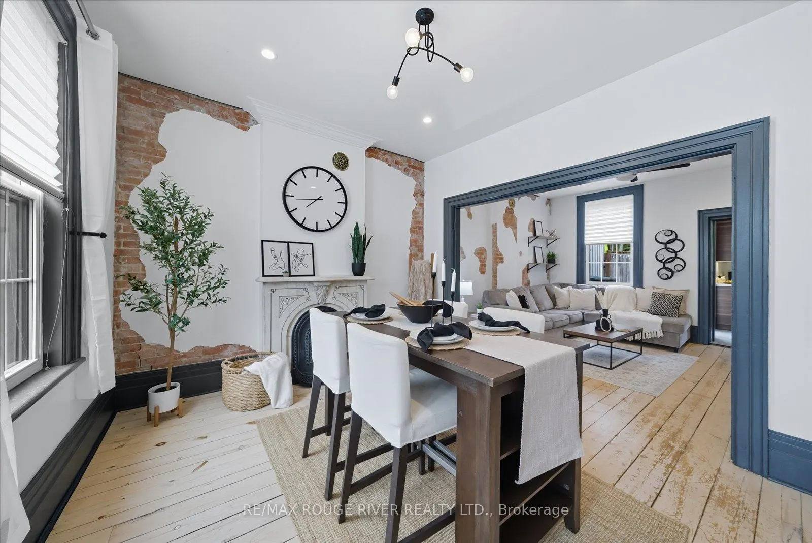 11 Bramley Street N