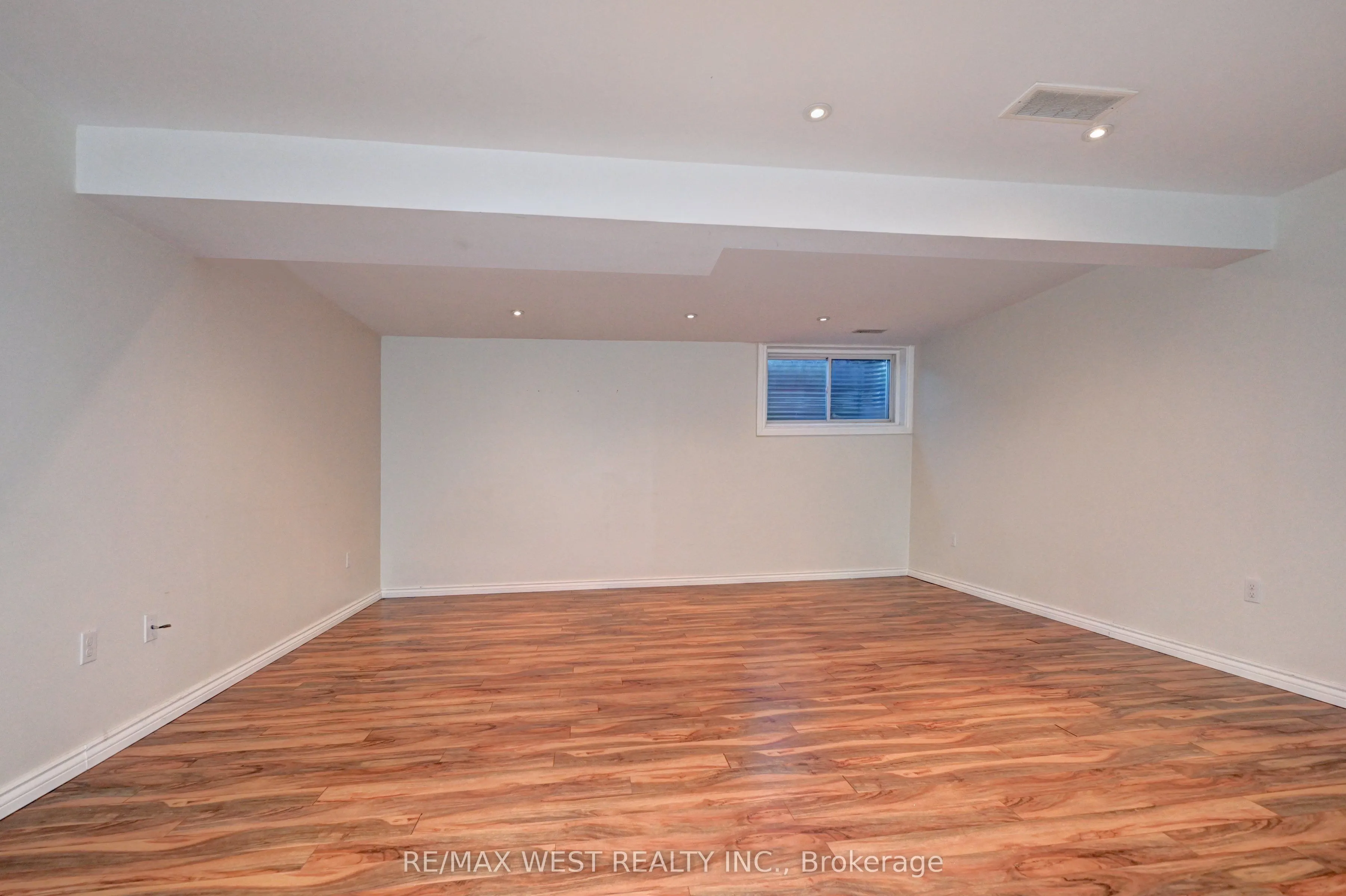 21 Machado Street