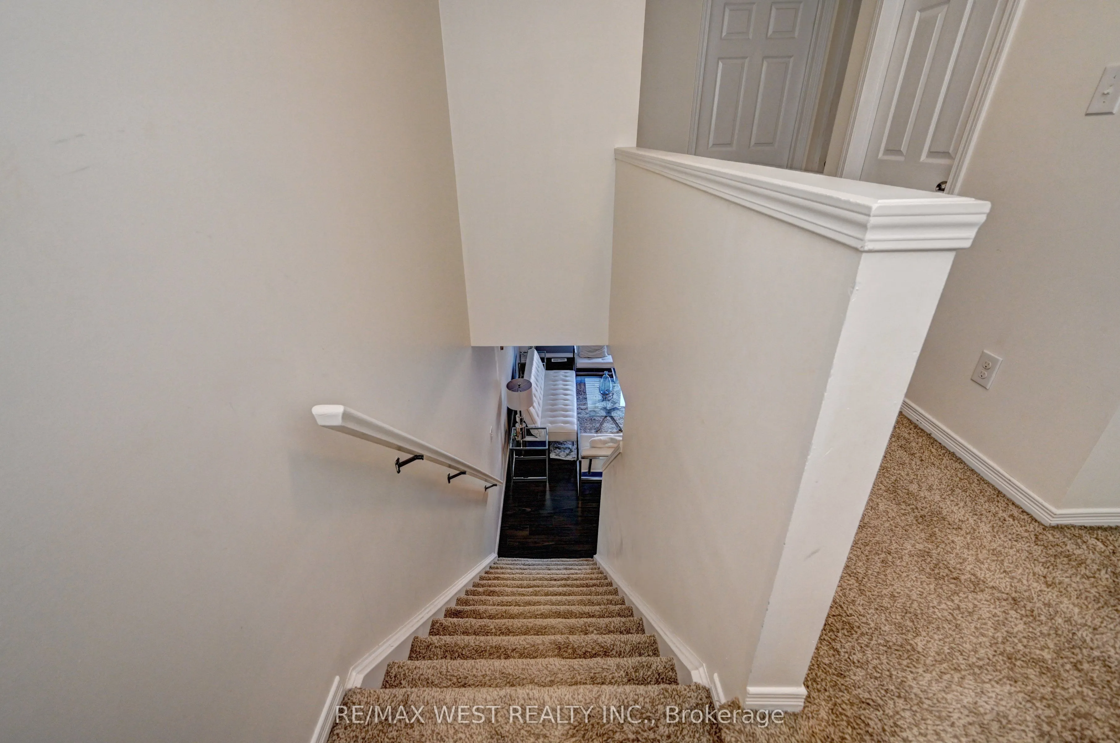 21 Machado Street