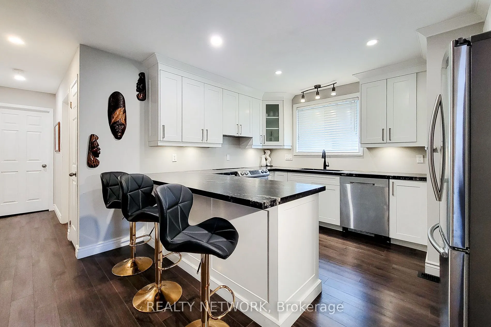 2 Silverton Drive