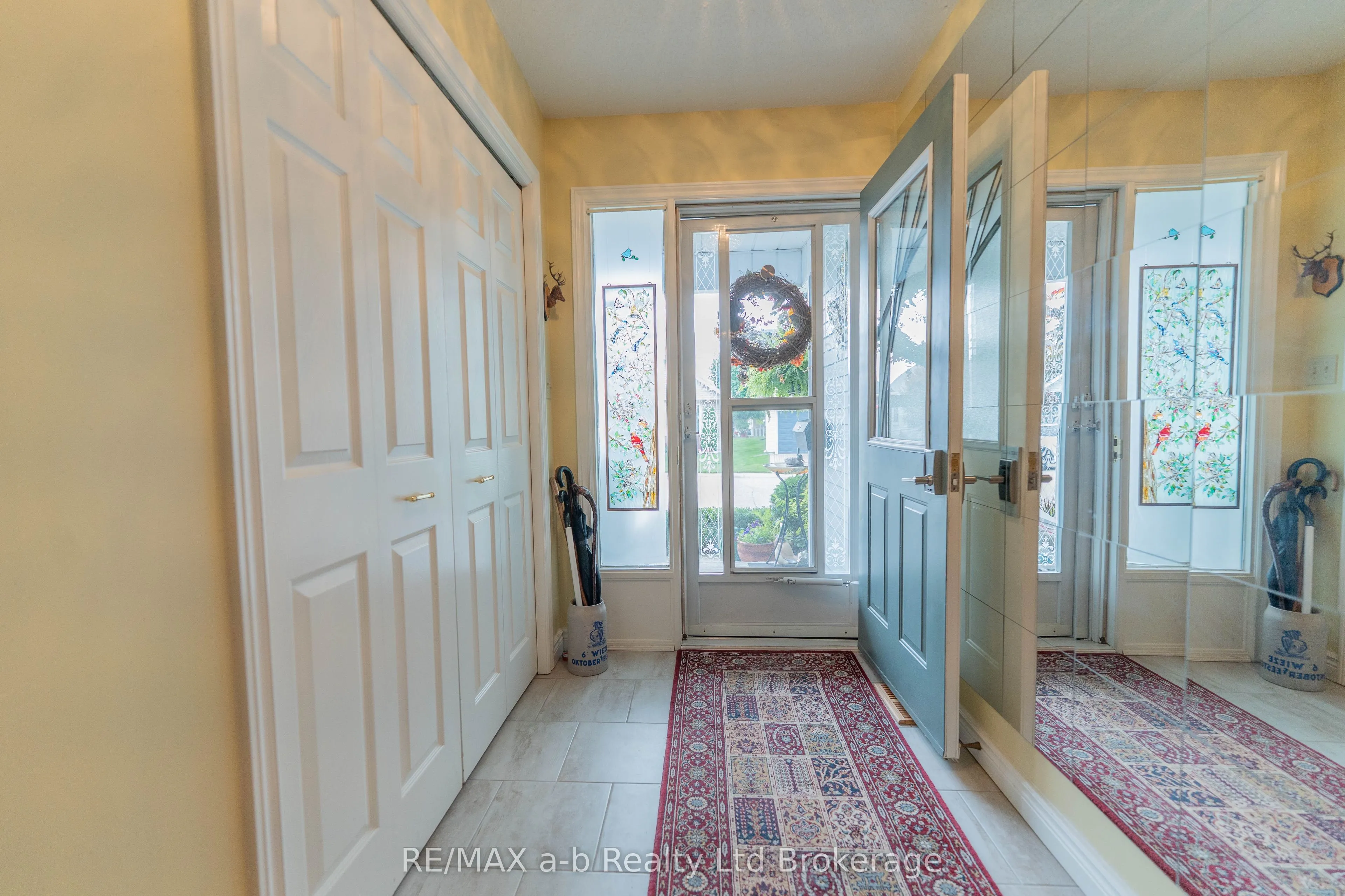 53 HAWKINS Crescent