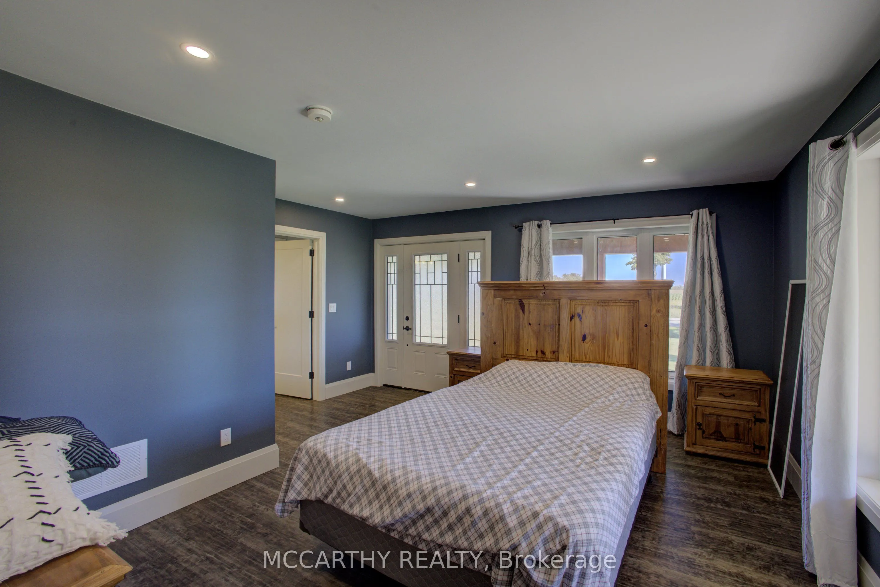 582335 County Road 17 Street