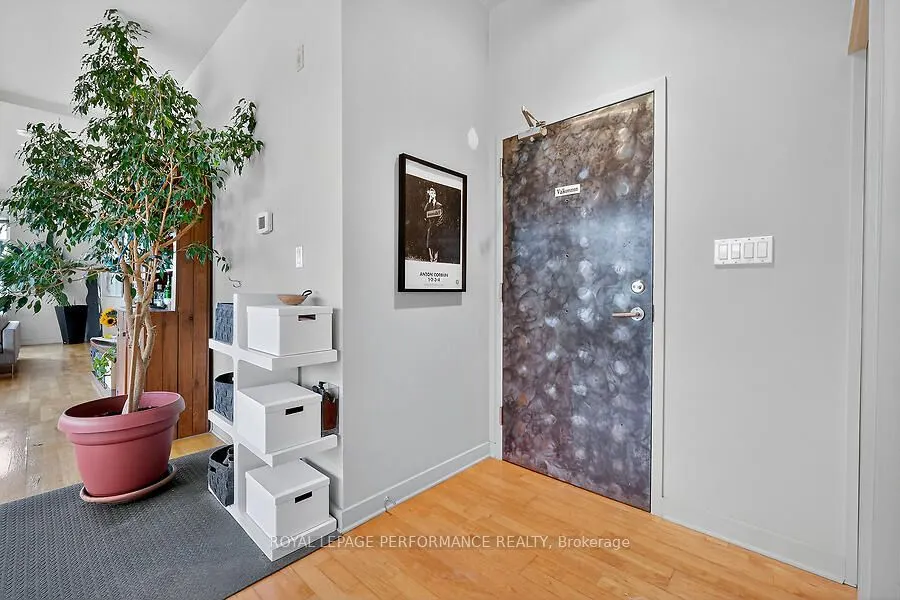 120 Holland Avenue, #4D