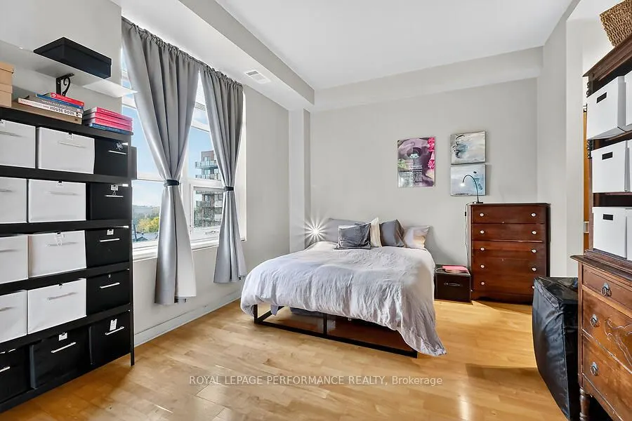 120 Holland Avenue, #4D