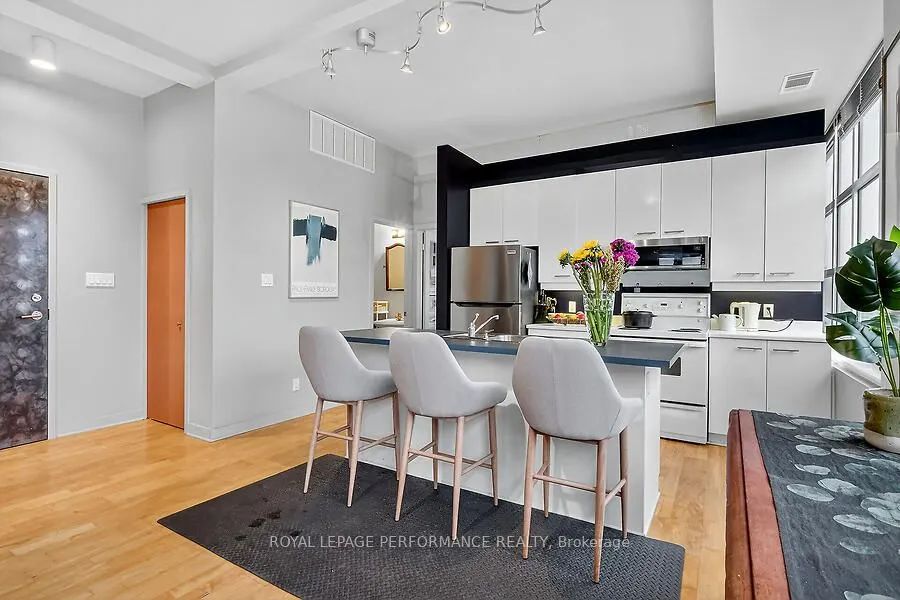 120 Holland Avenue, #4D