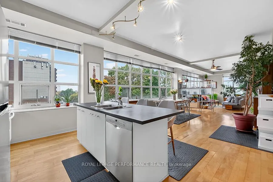 120 Holland Avenue, #4D