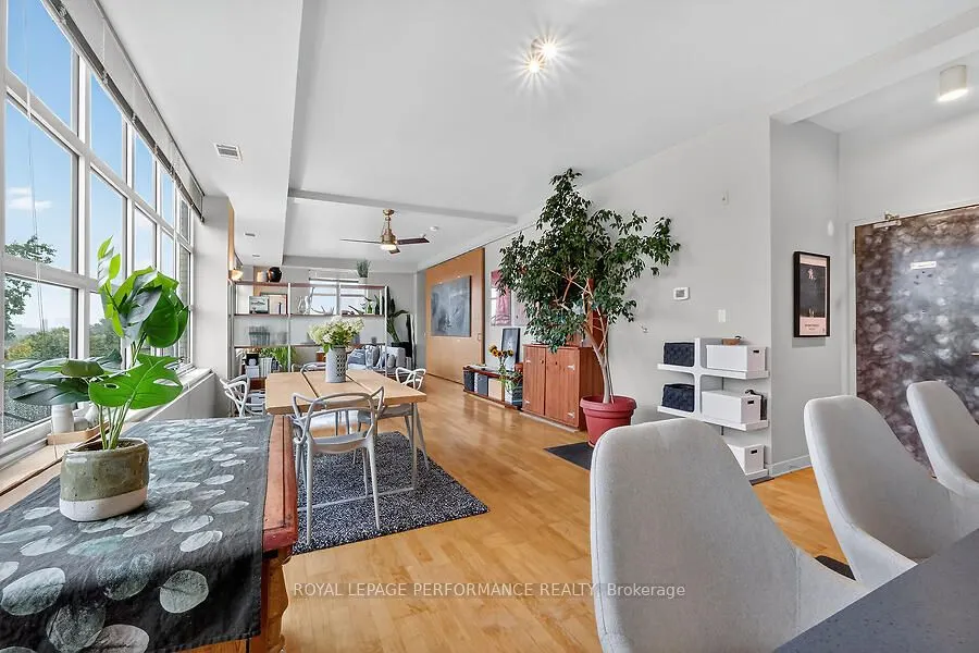 120 Holland Avenue, #4D