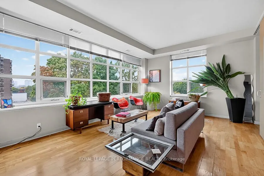 120 Holland Avenue, #4D
