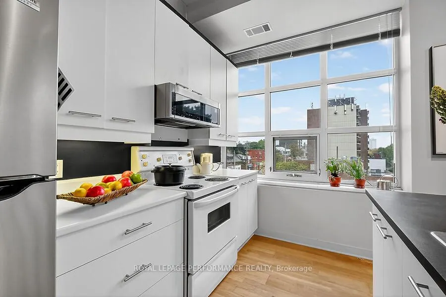120 Holland Avenue, #4D