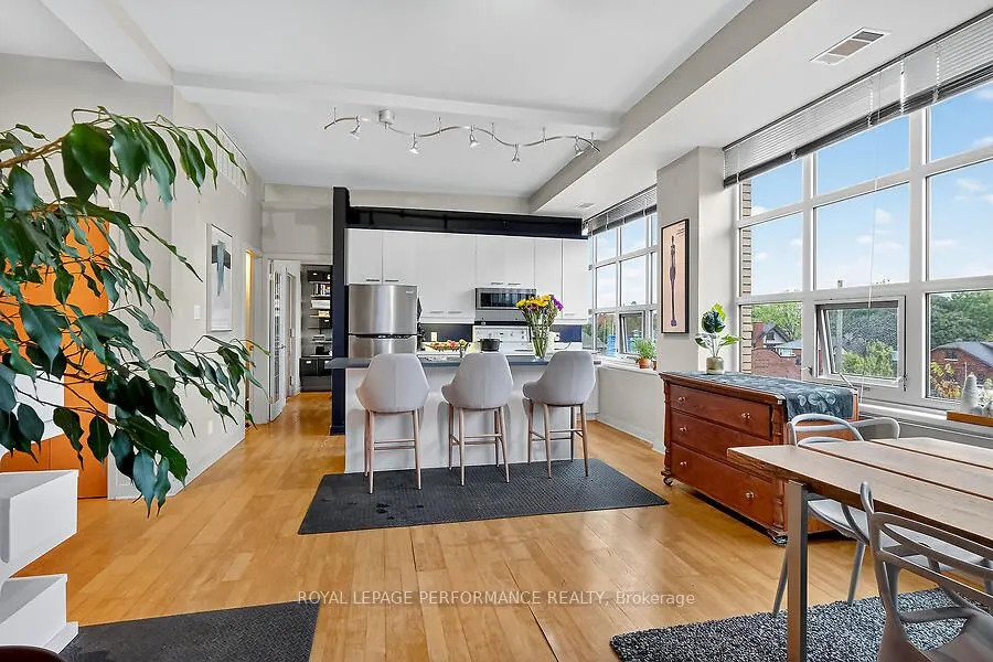 120 Holland Avenue, #4D