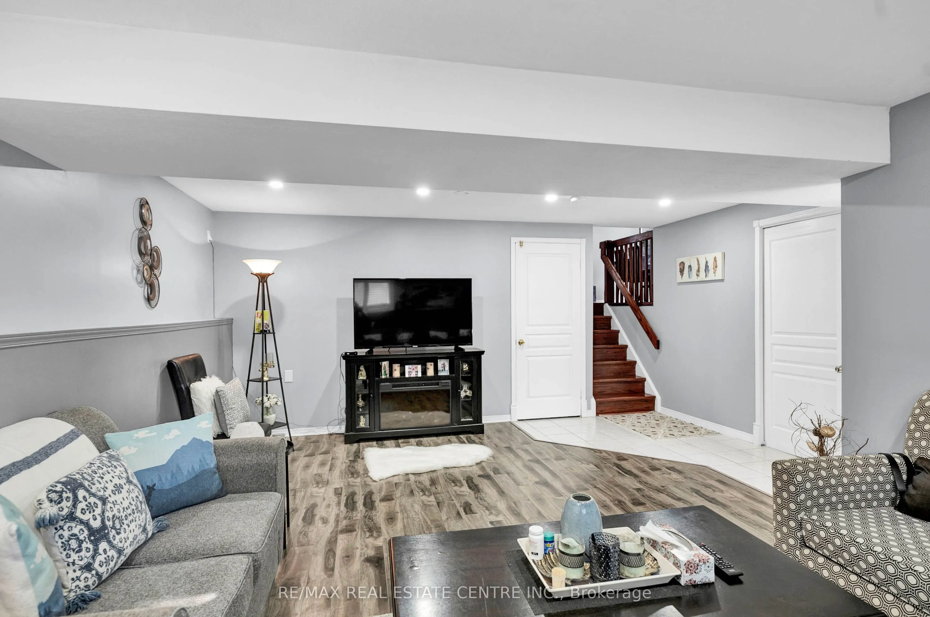 52 Dawn Crescent