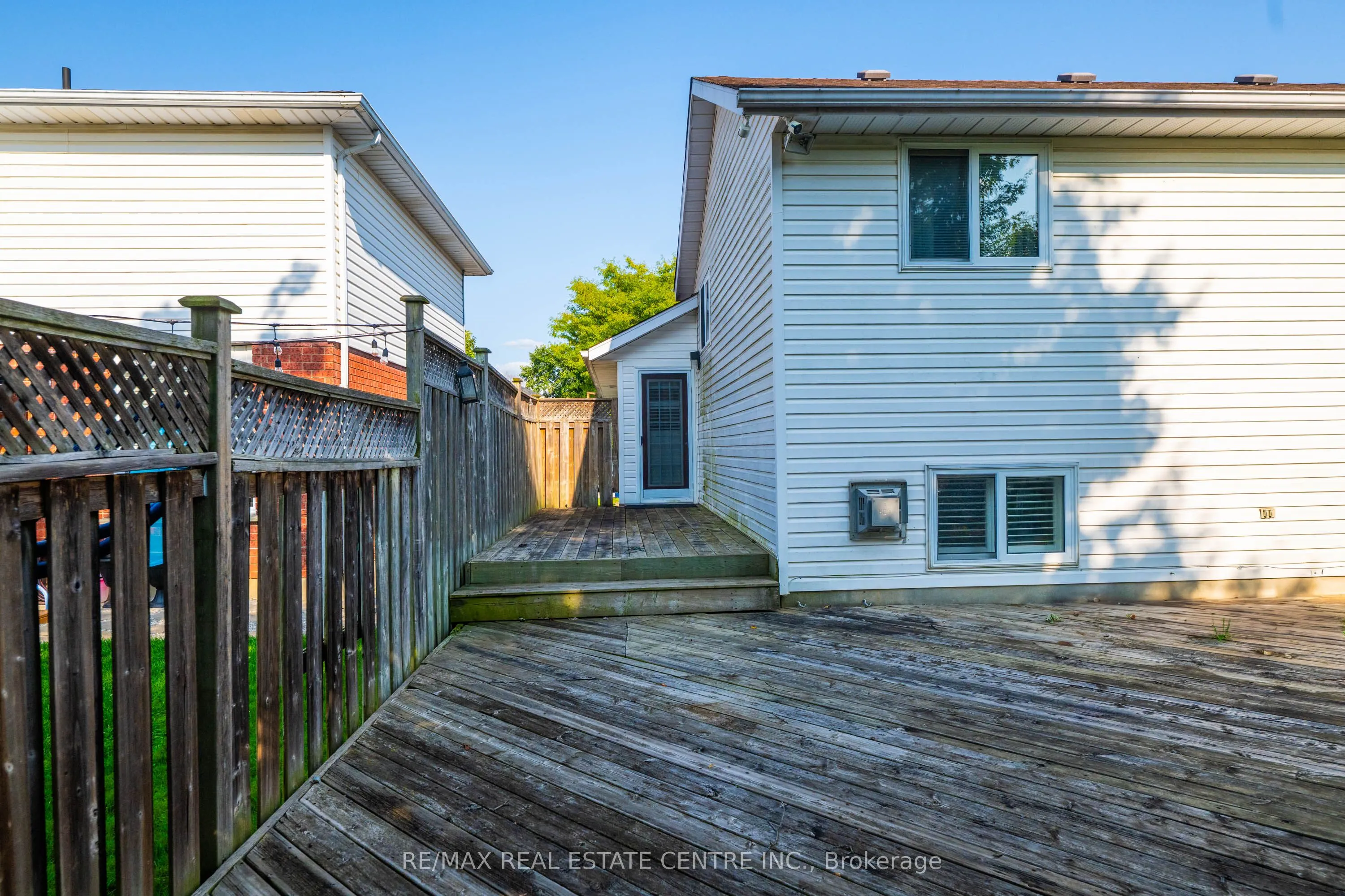 52 Dawn Crescent