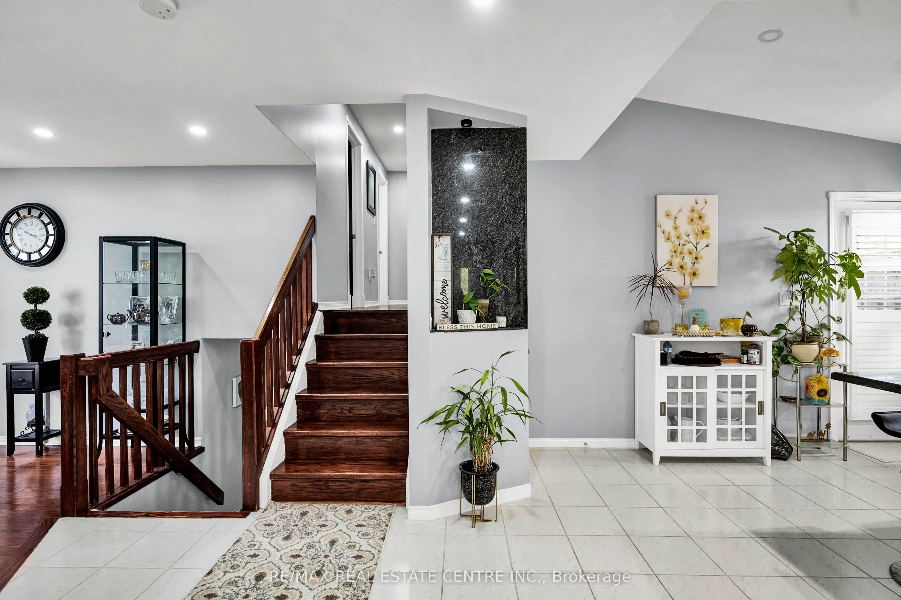 52 Dawn Crescent