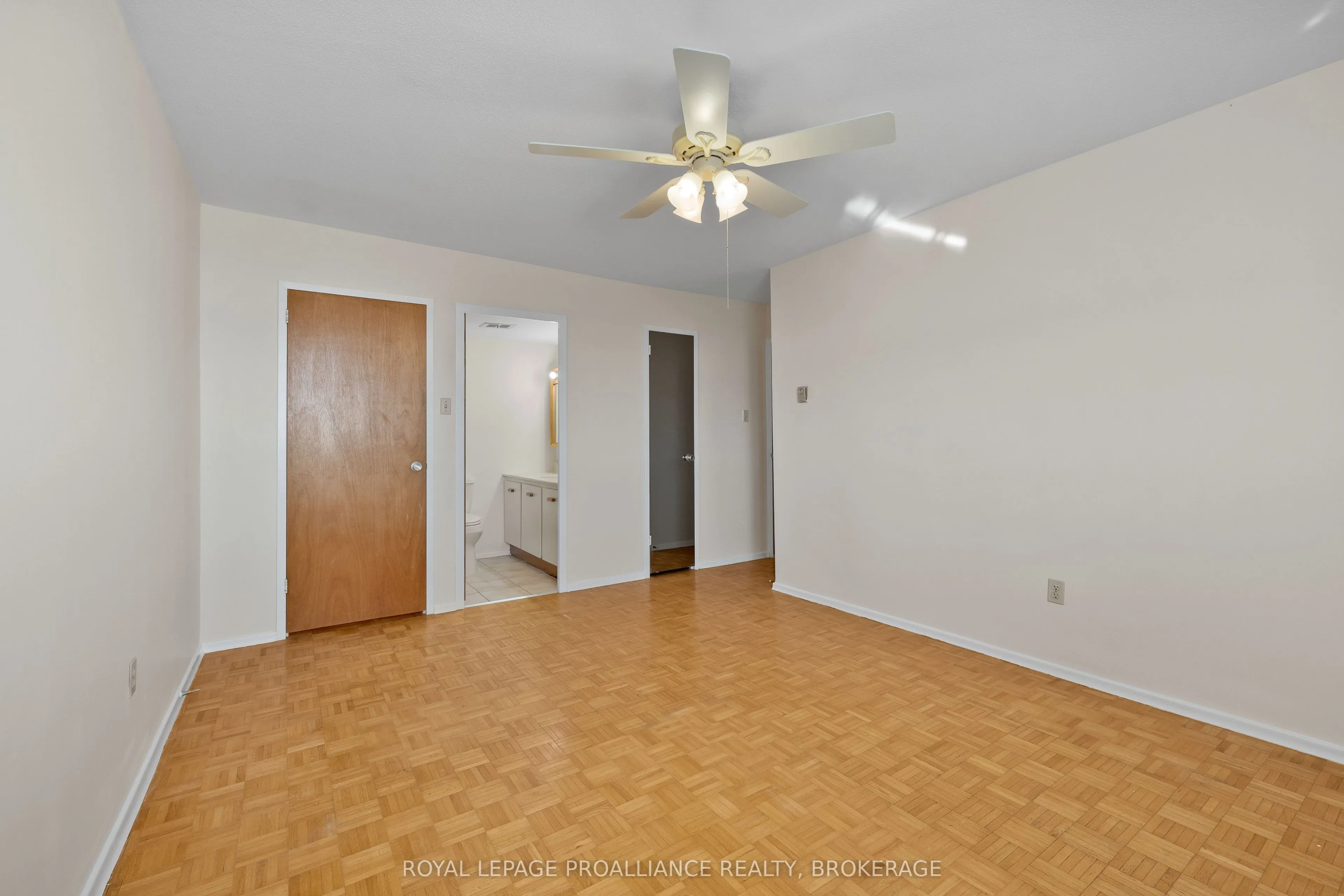 2 Mowat Avenue, #501