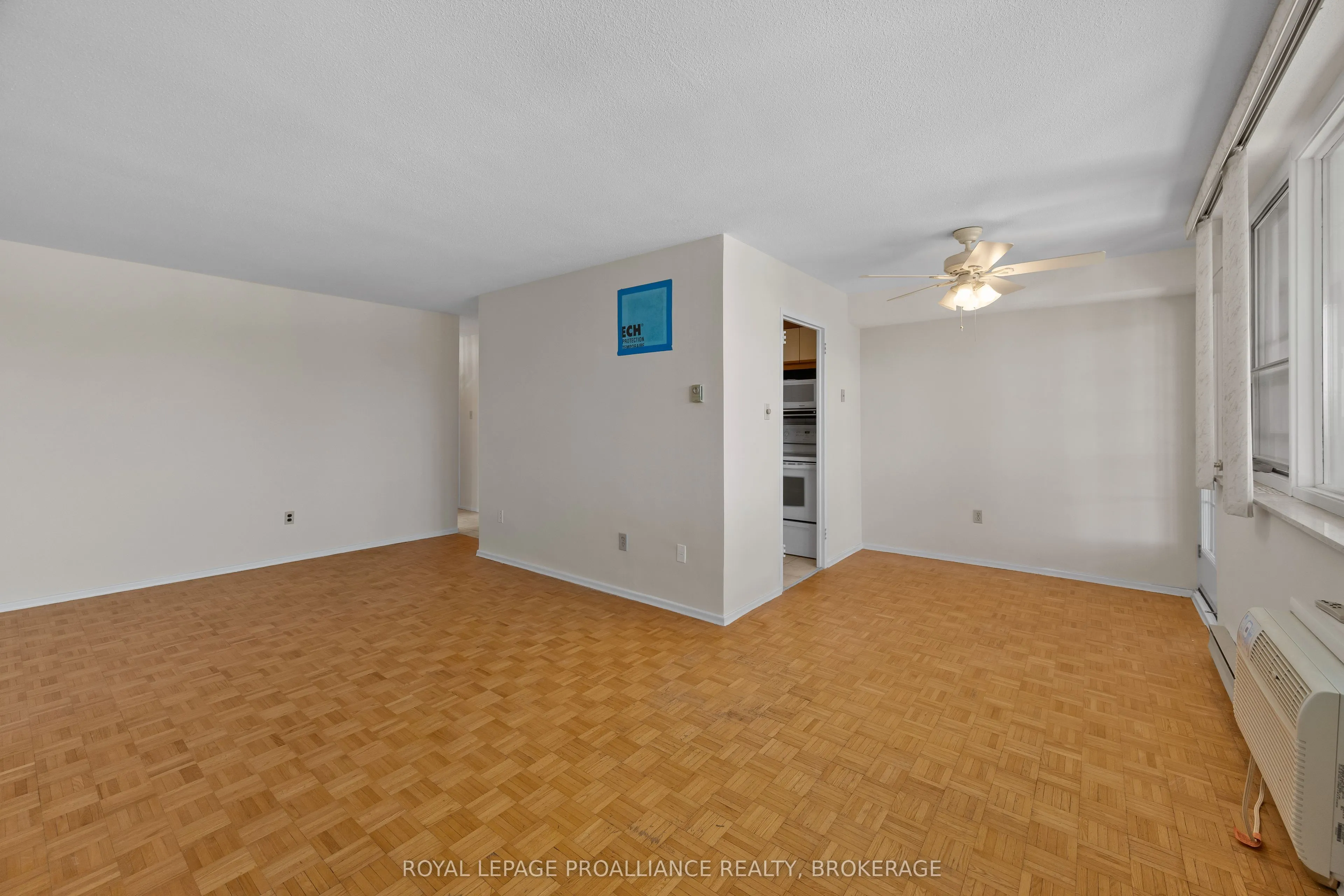 2 Mowat Avenue, #501