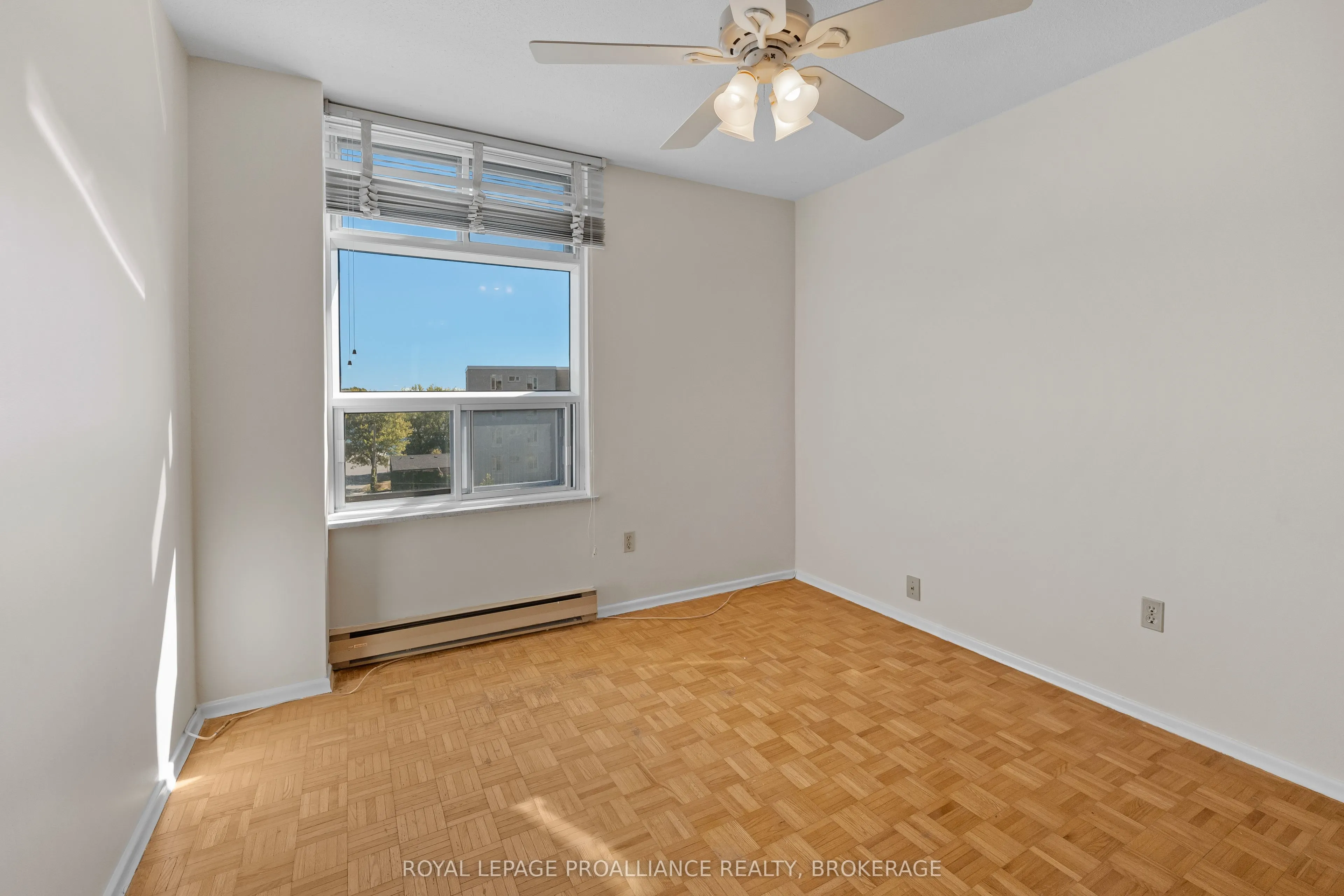 2 Mowat Avenue, #501