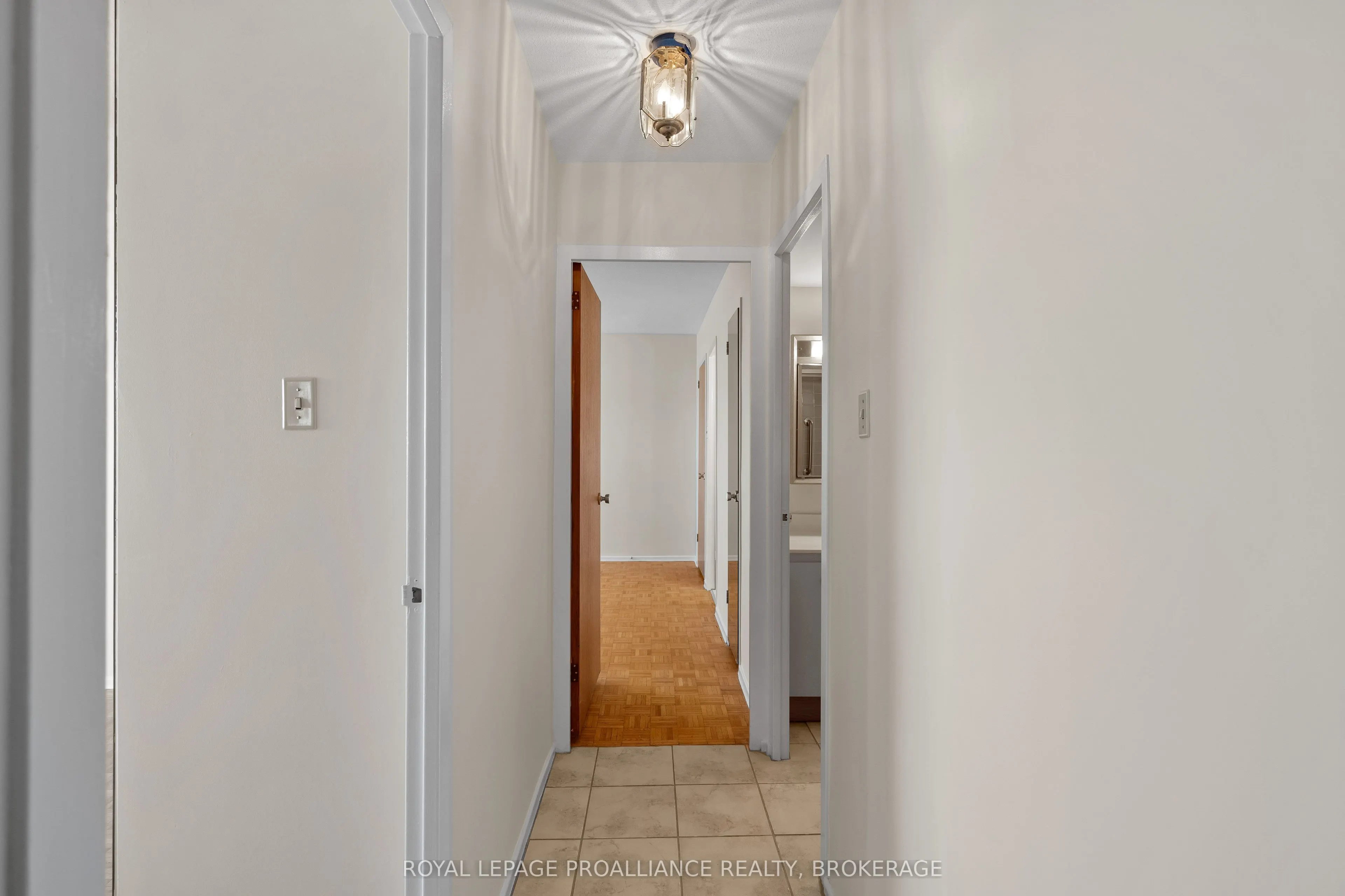 2 Mowat Avenue, #501