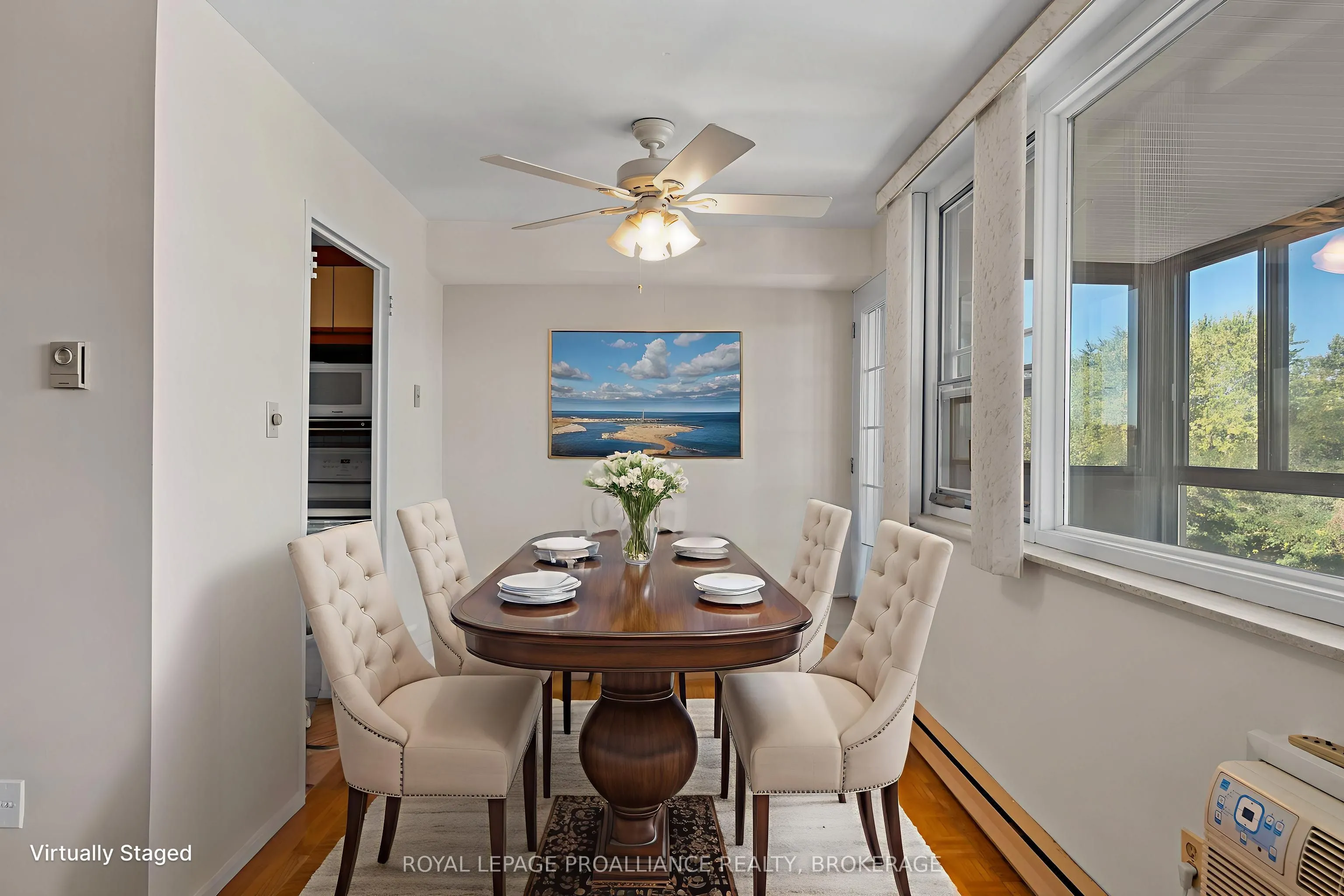 2 Mowat Avenue, #501