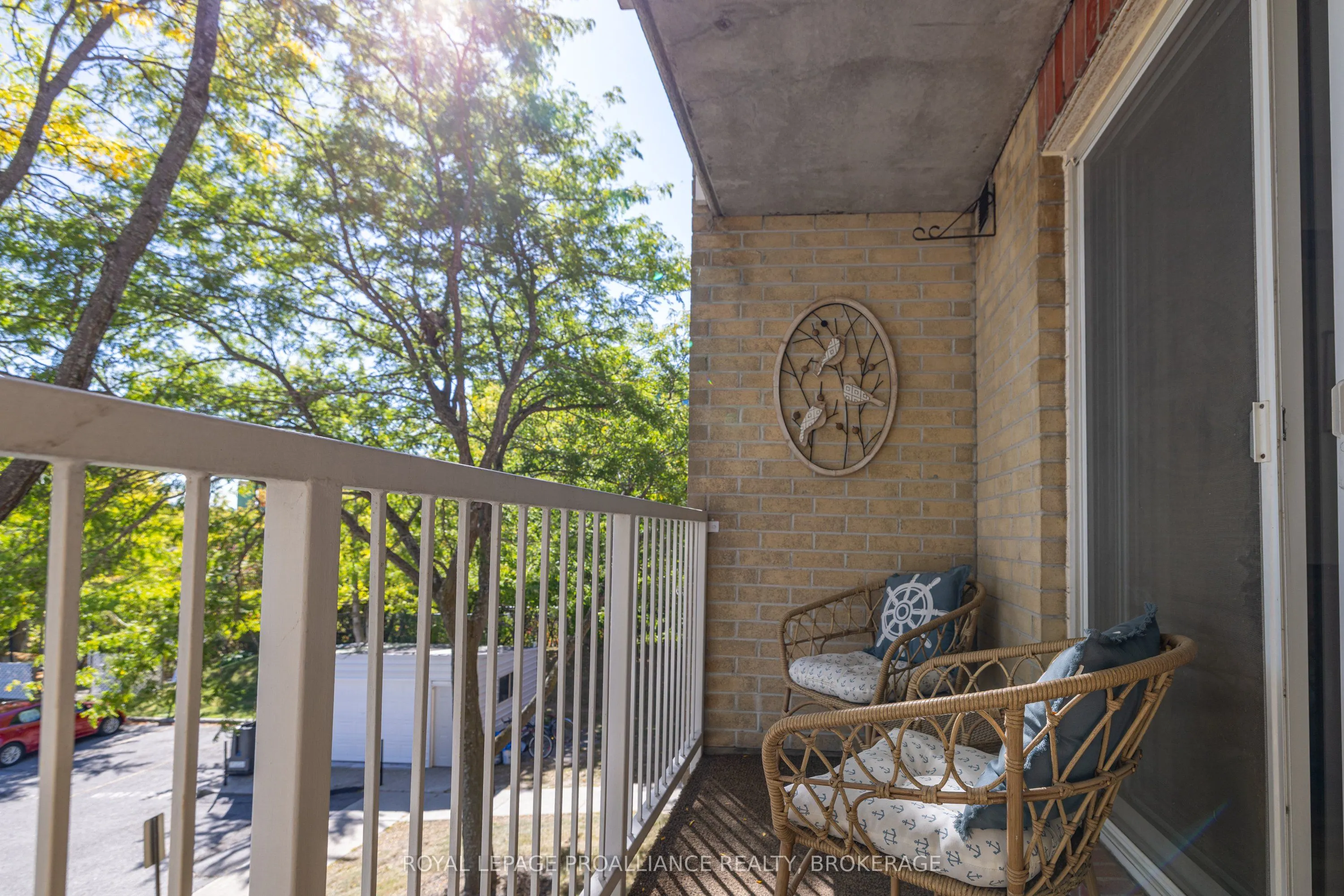 310 Kingsdale Avenue, #312