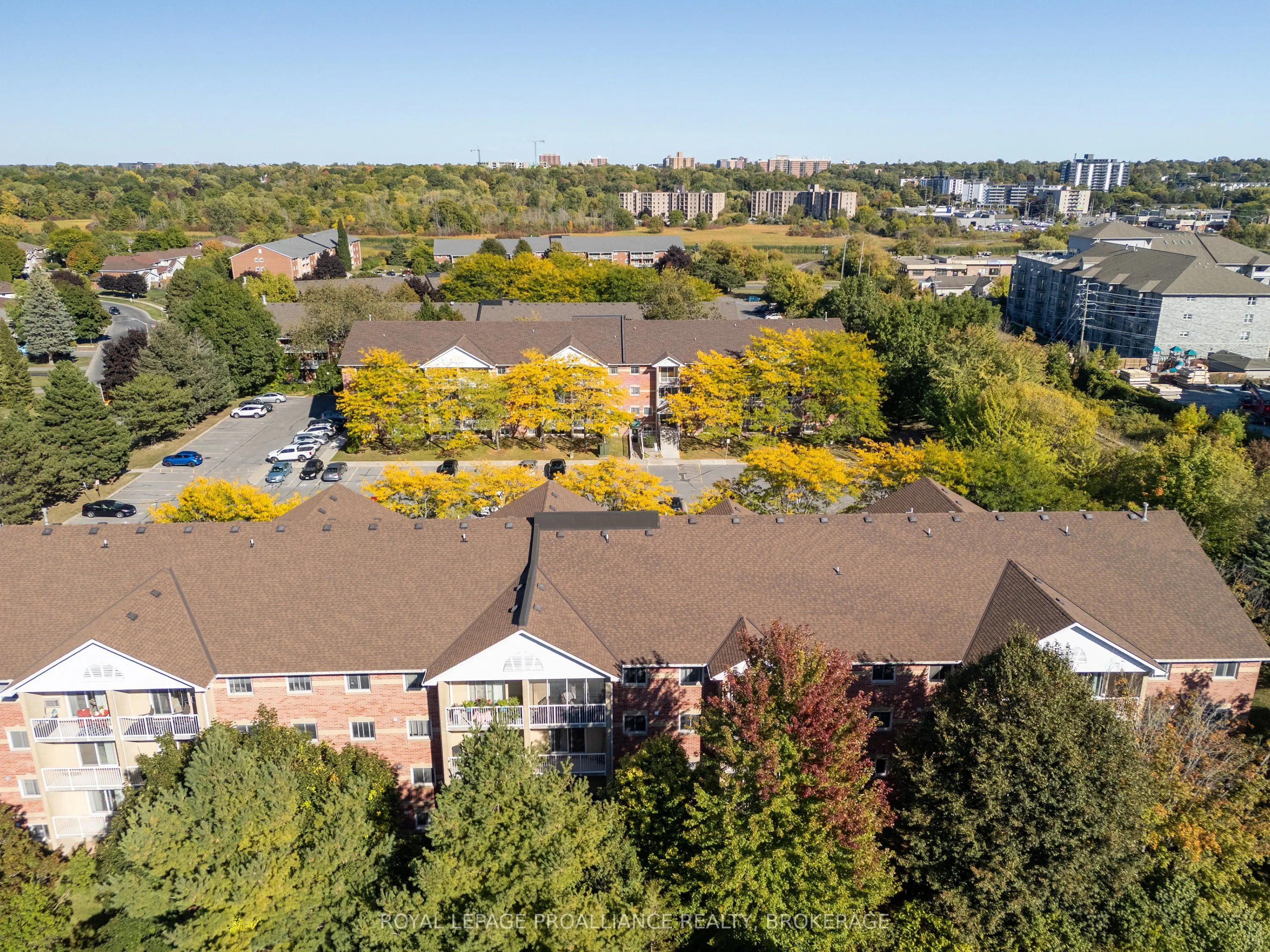 310 Kingsdale Avenue, #312