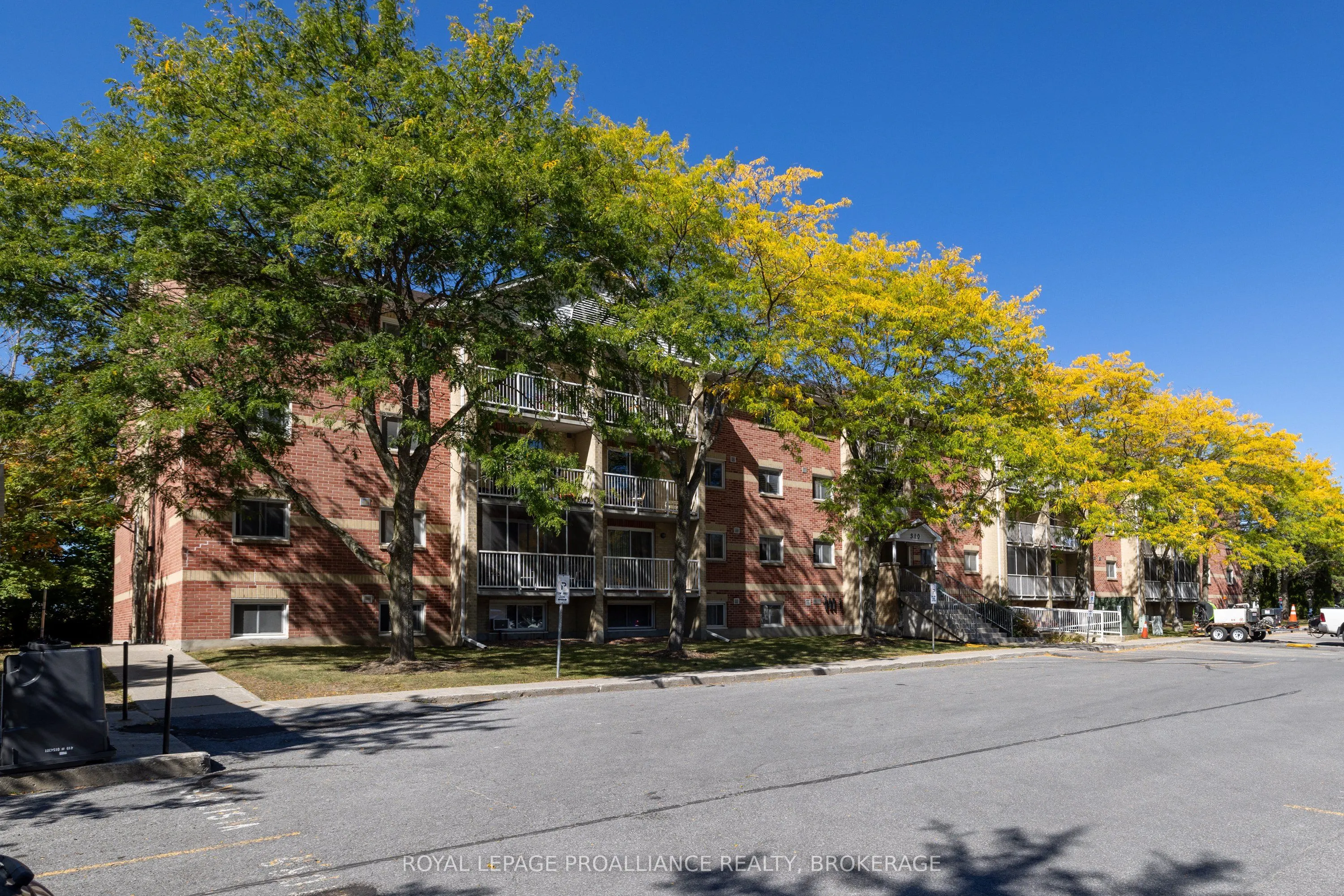 310 Kingsdale Avenue, #312