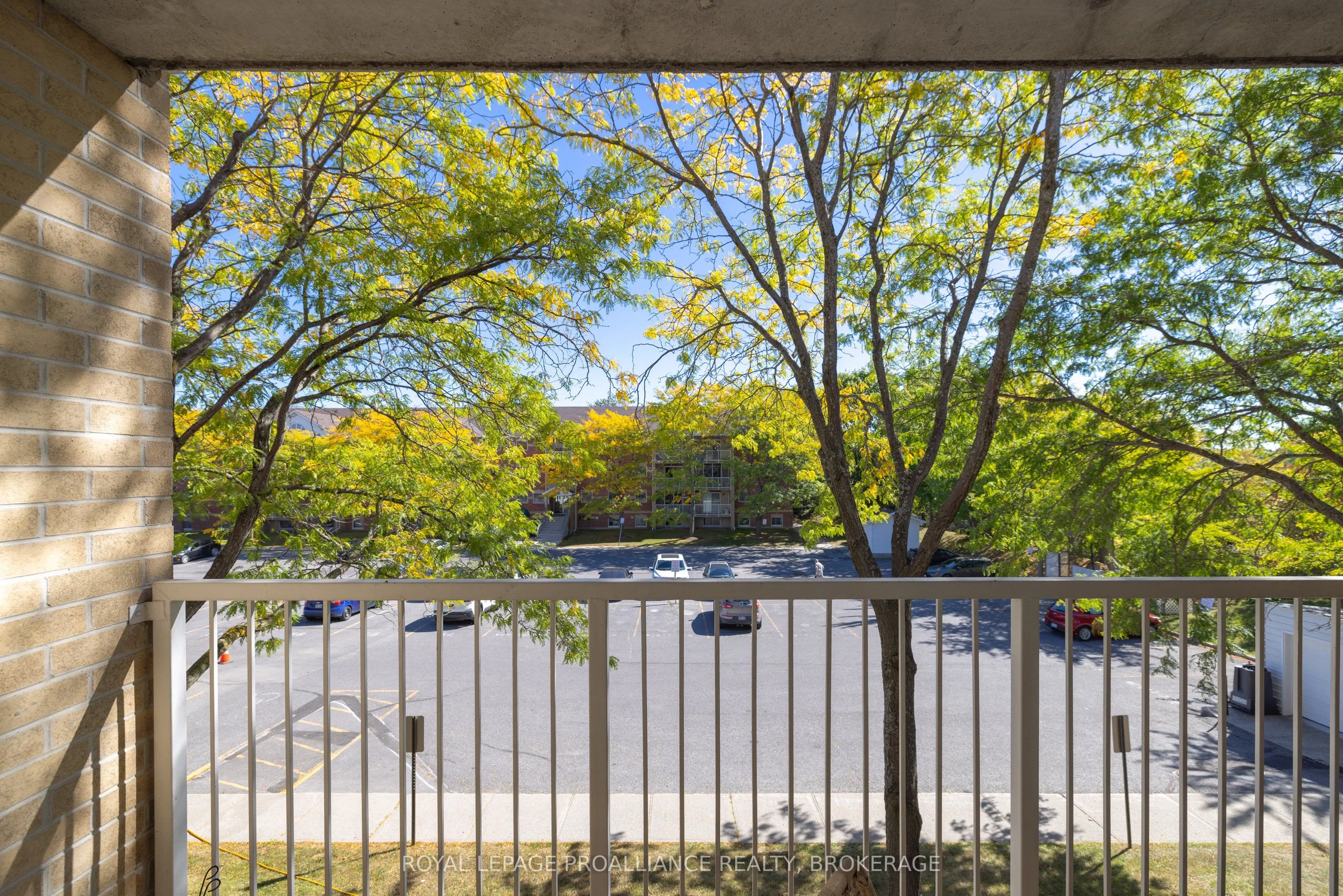 310 Kingsdale Avenue, #312