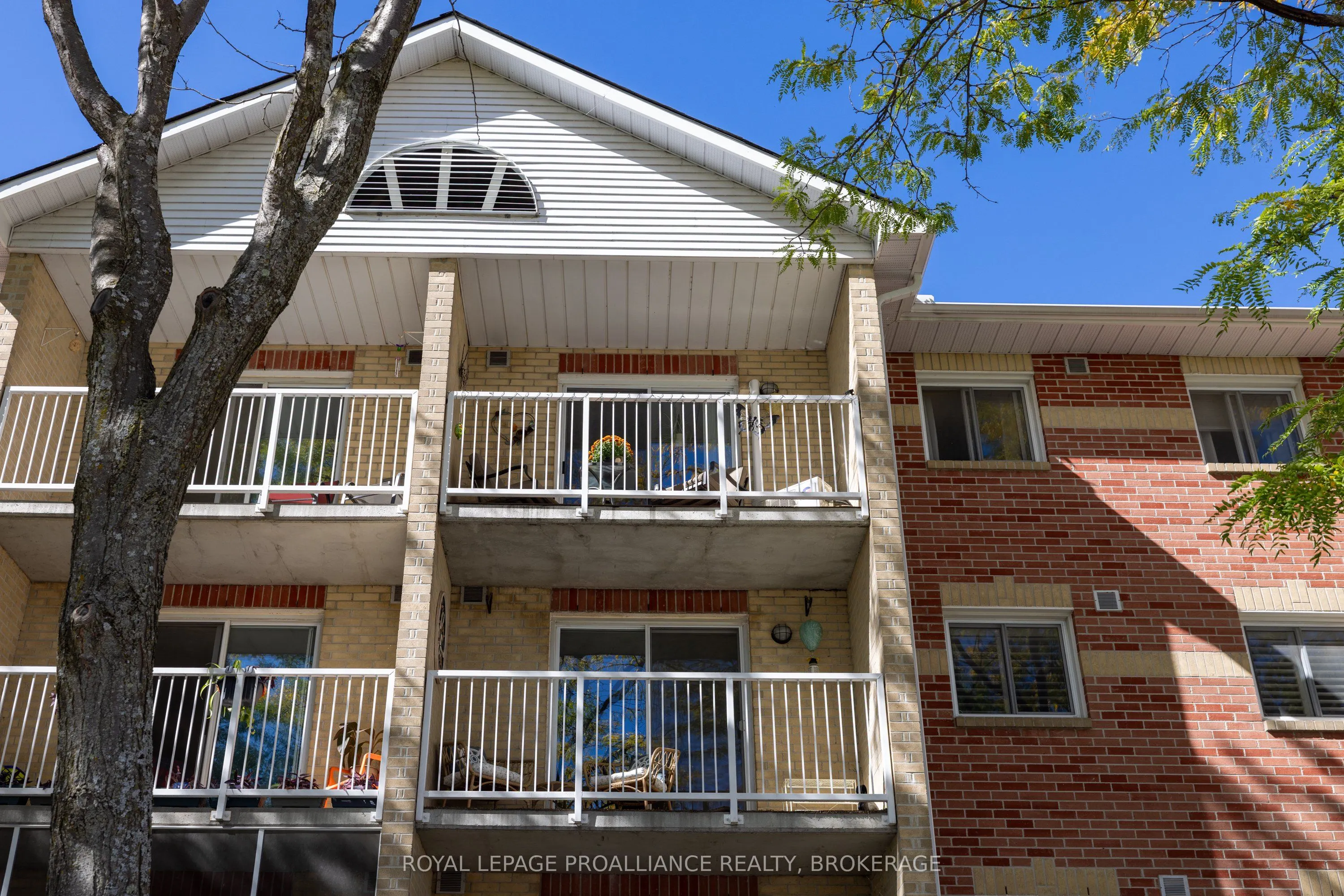 310 Kingsdale Avenue, #312