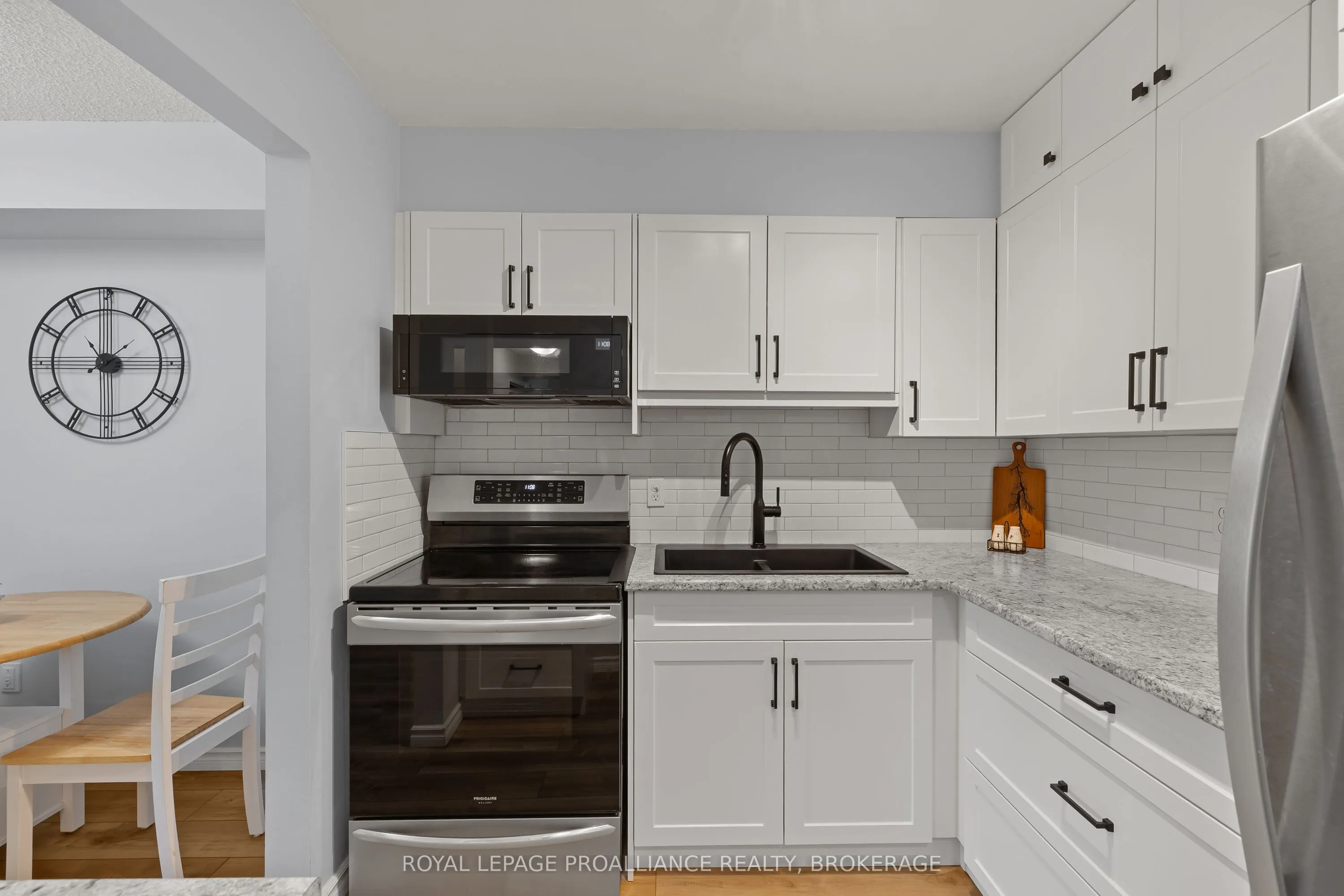 310 Kingsdale Avenue, #312