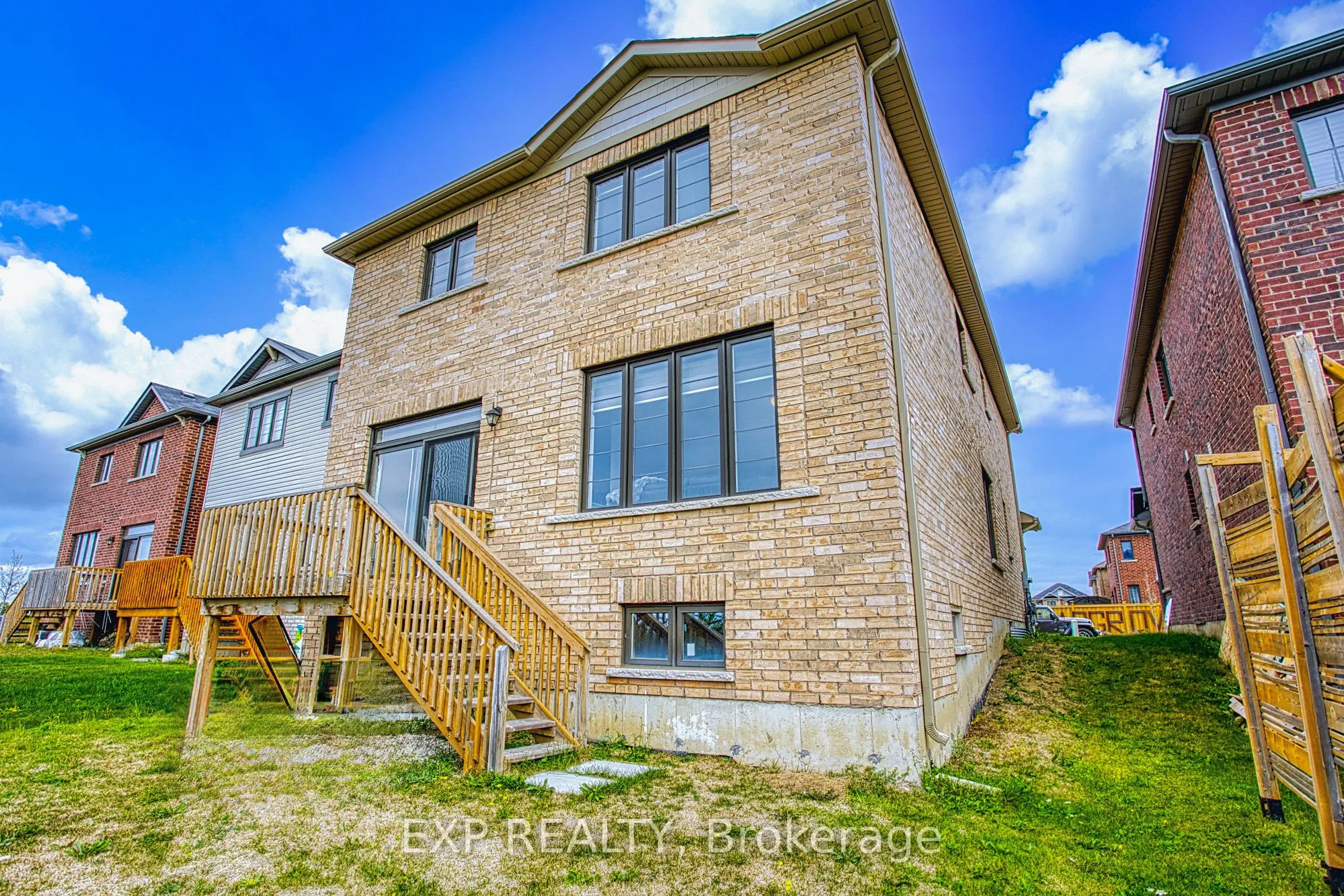 12 Midhurst Heights
