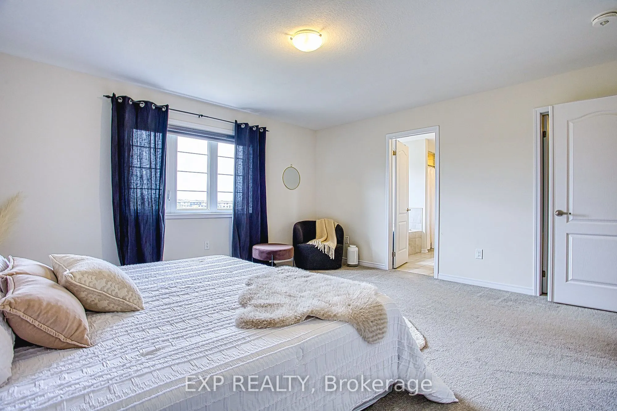 12 Midhurst Heights