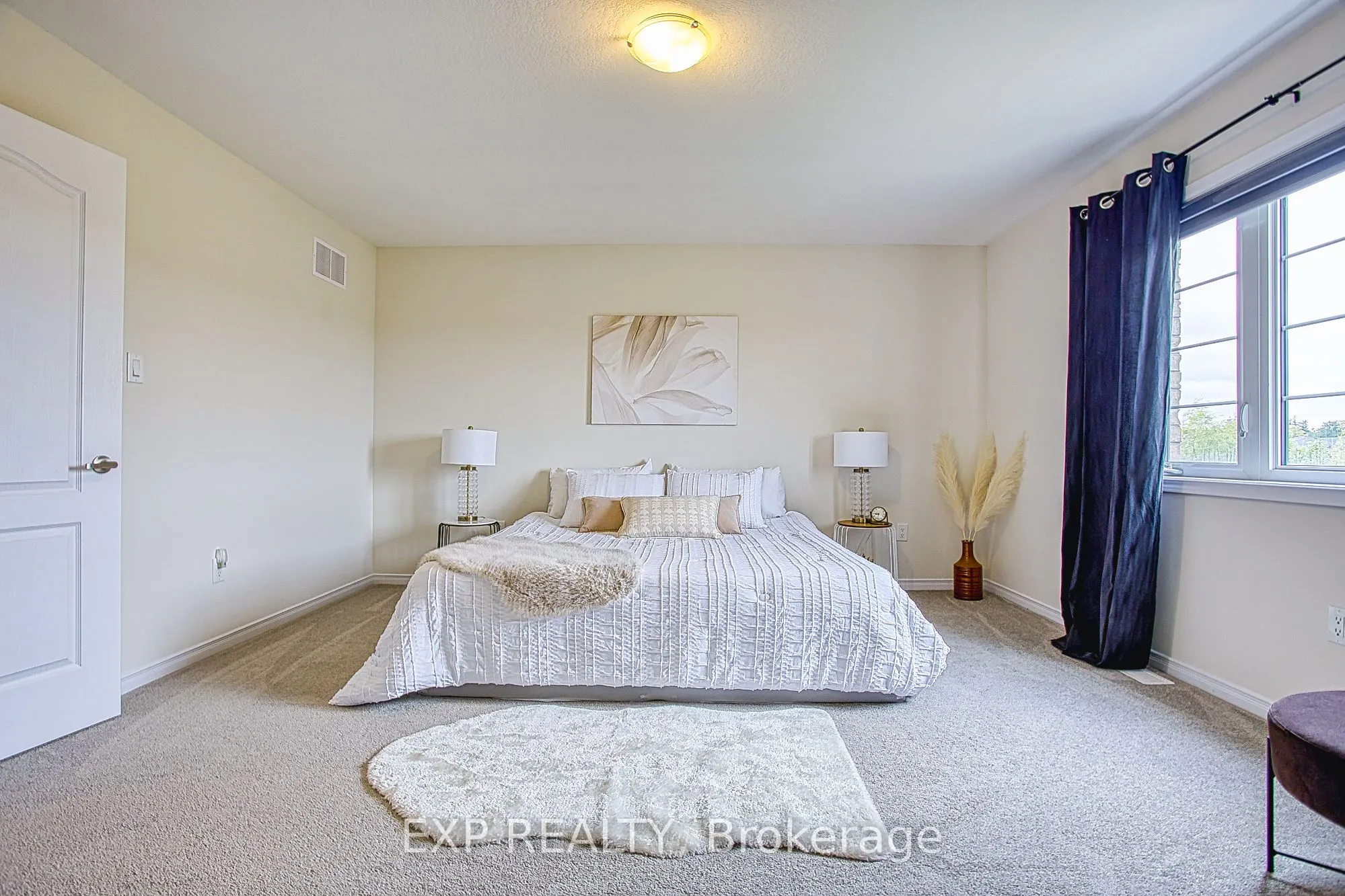 12 Midhurst Heights