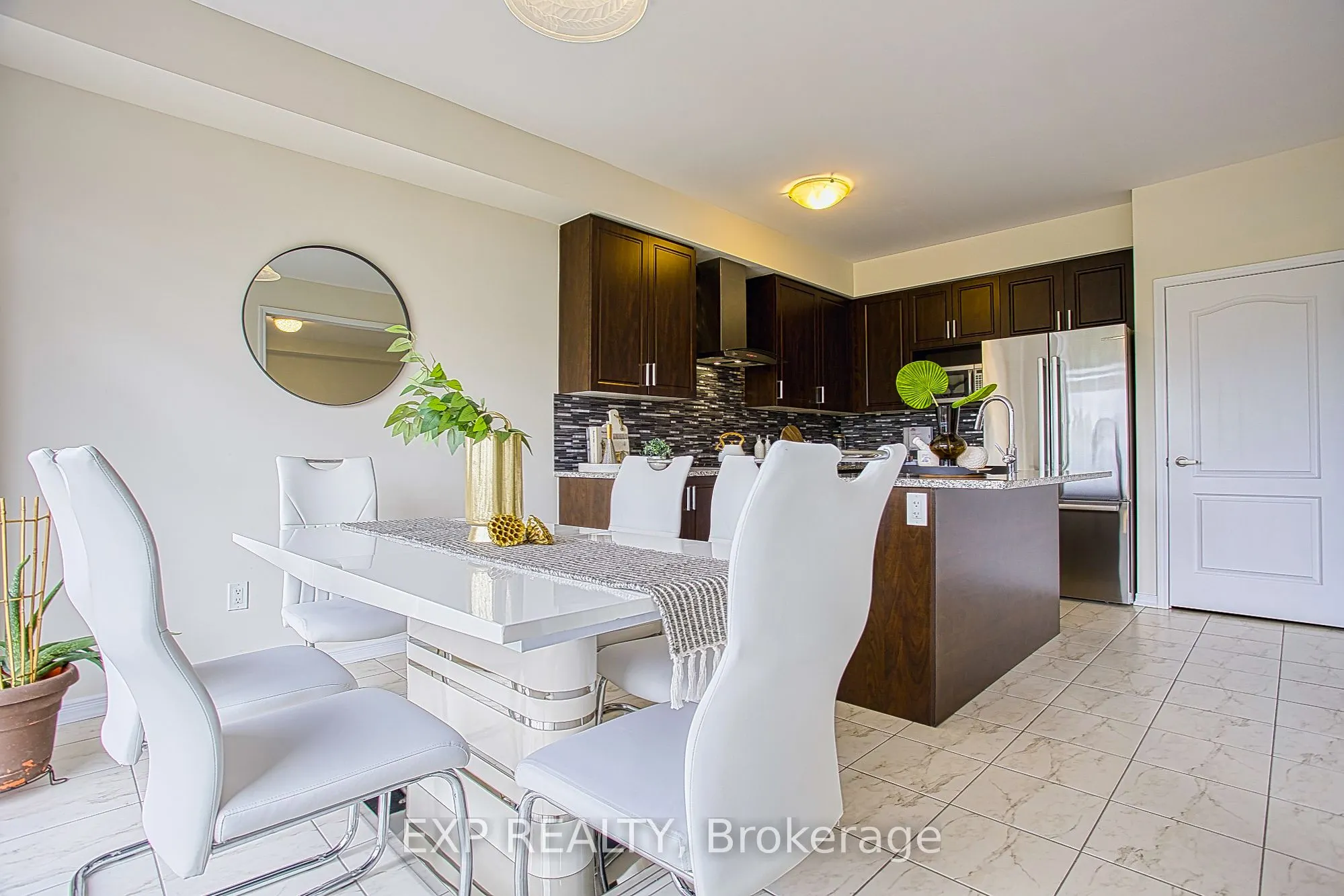 12 Midhurst Heights