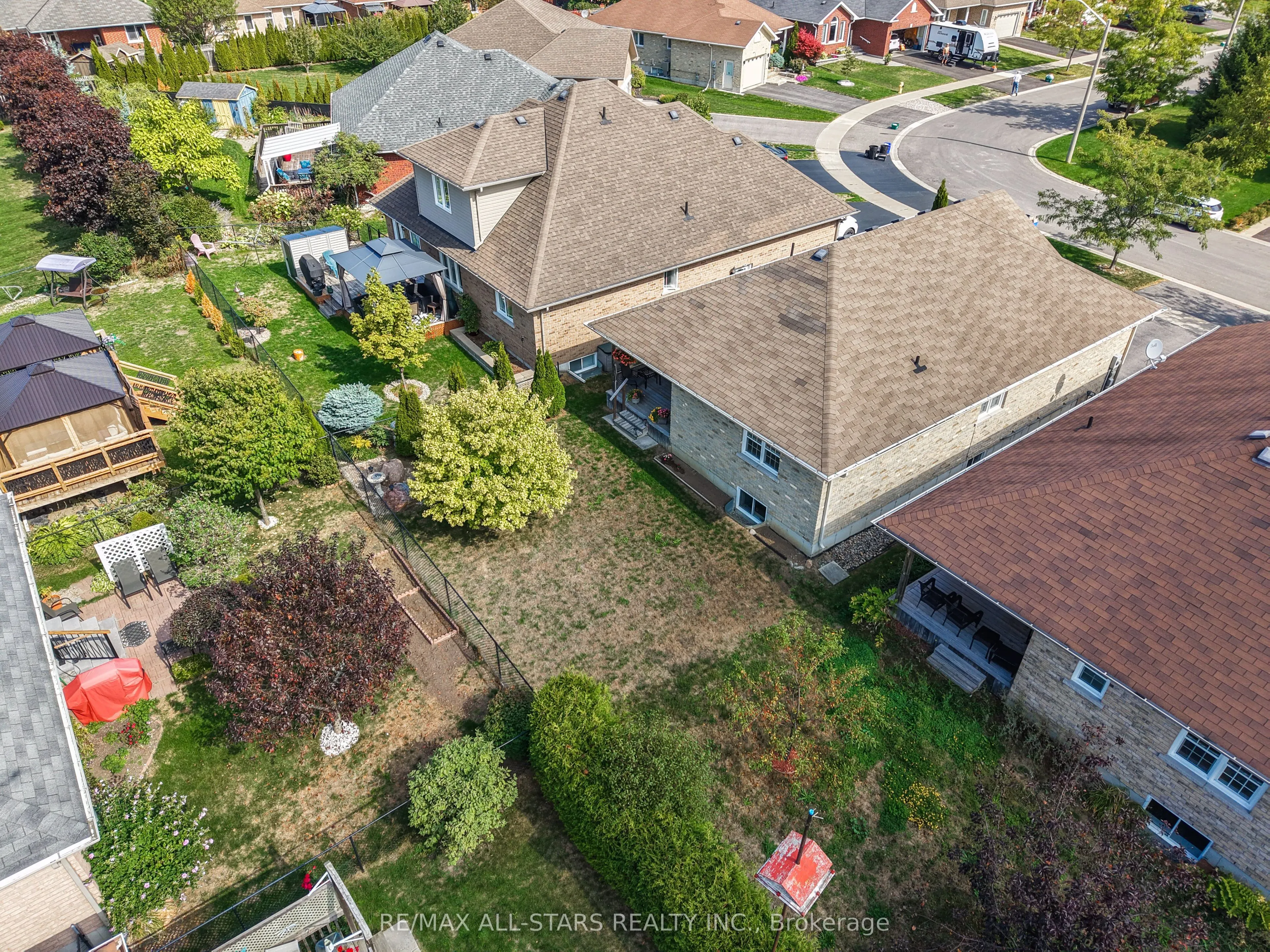 44 Gee Crescent
