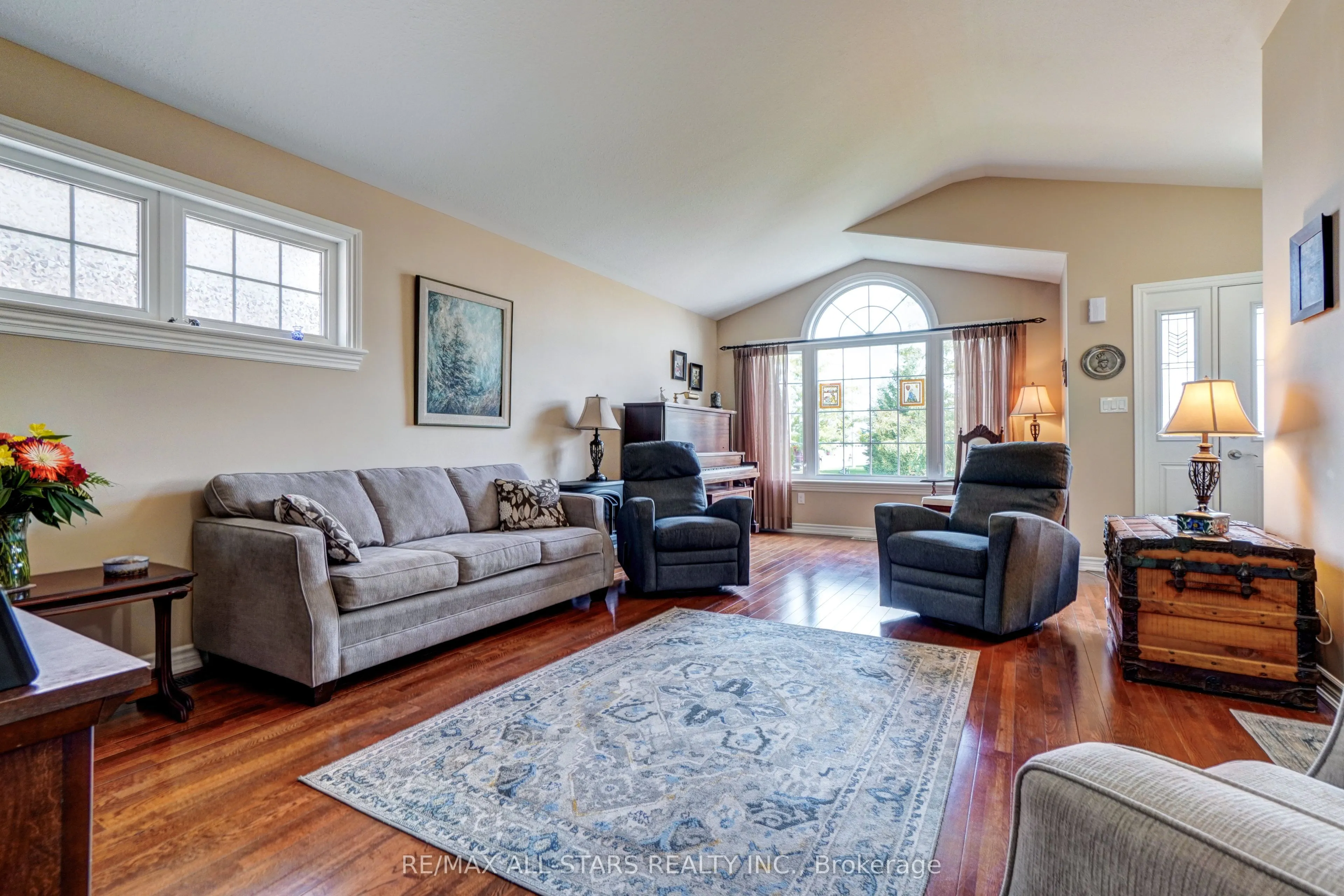 44 Gee Crescent