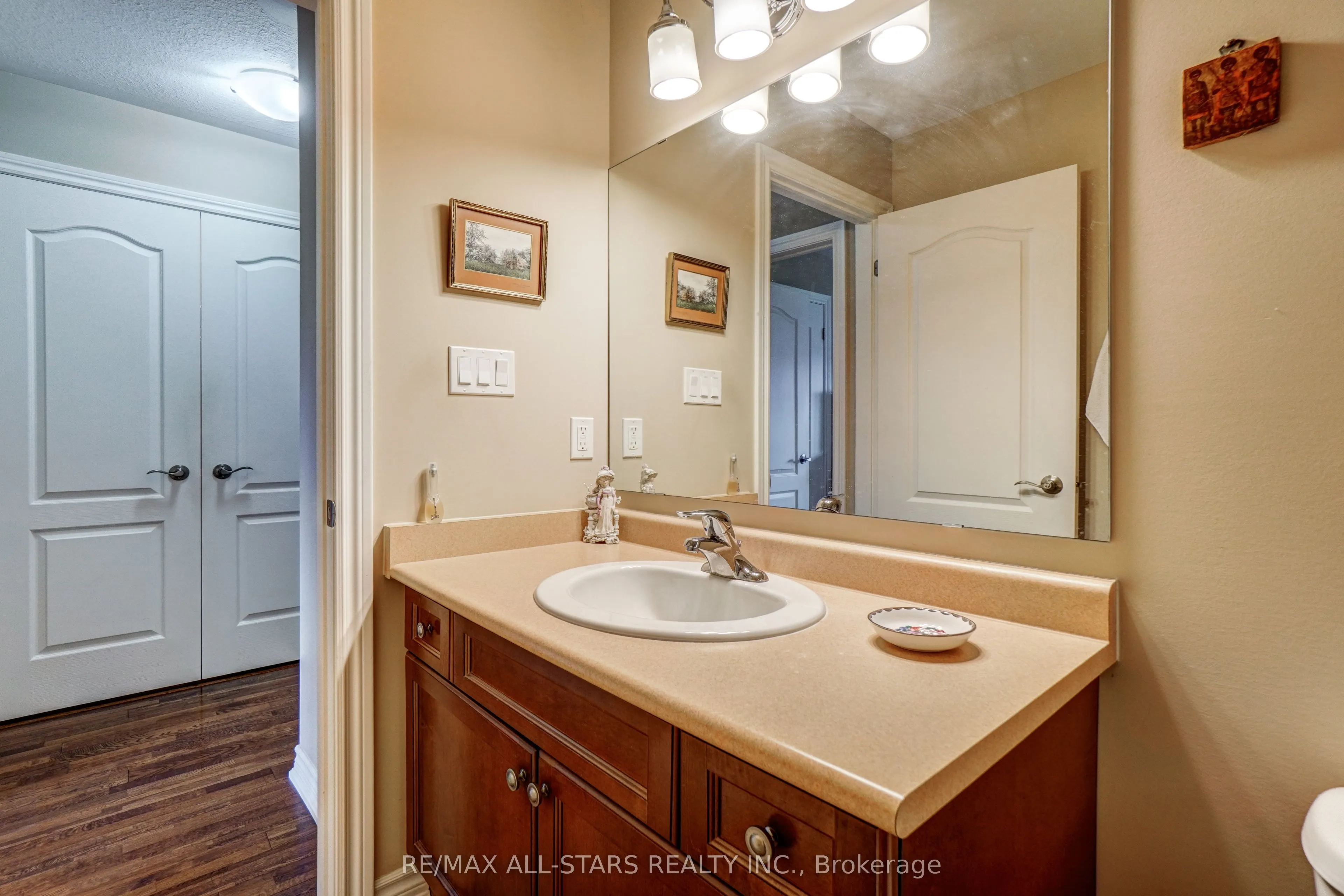 44 Gee Crescent