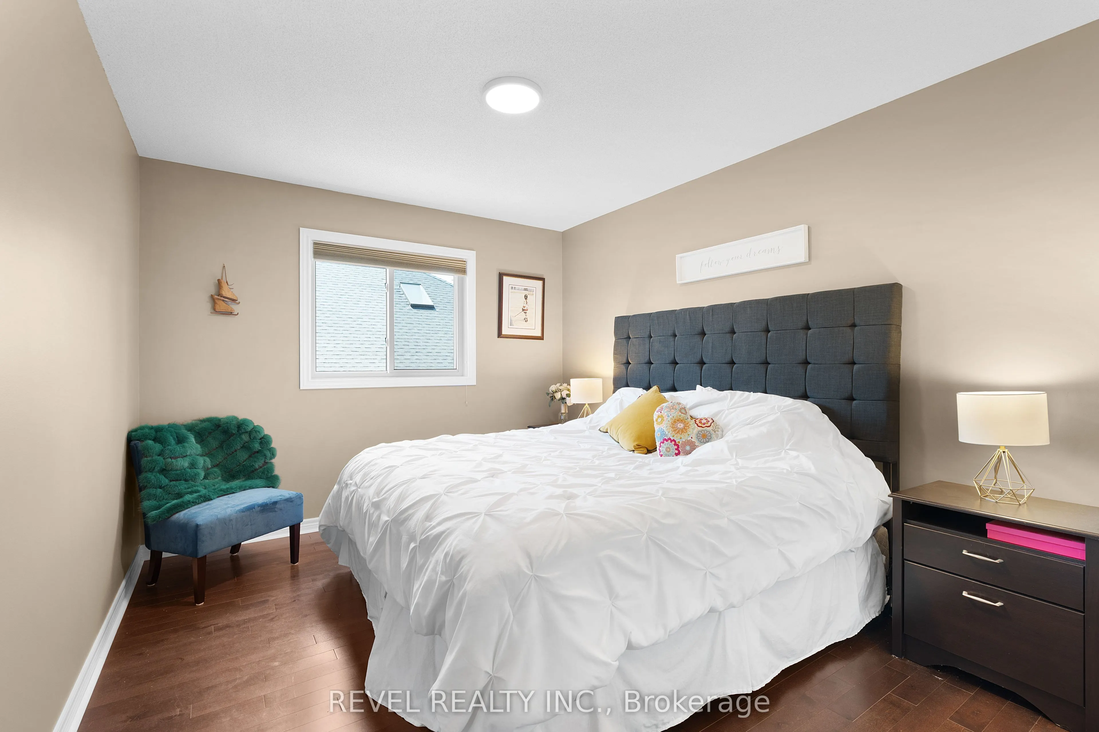 17 Michaela Crescent