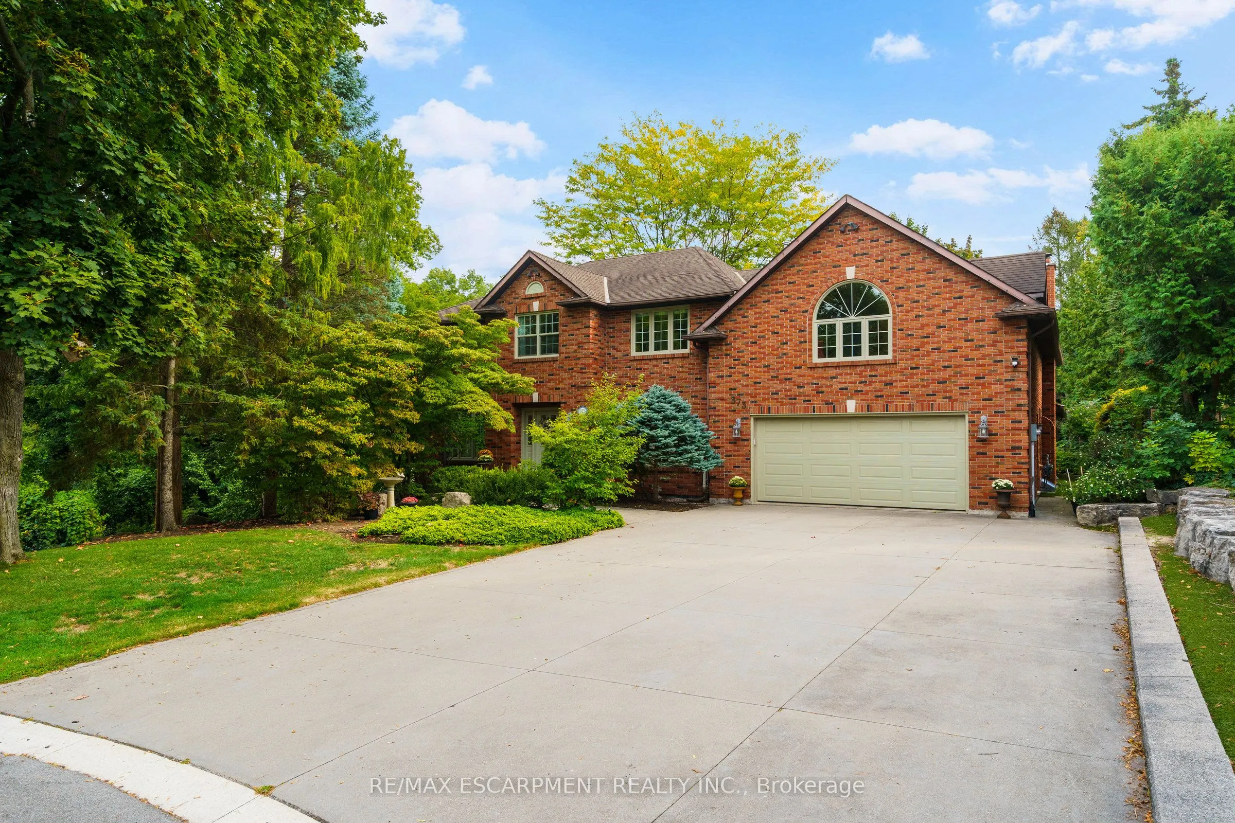 373 Brookview Court