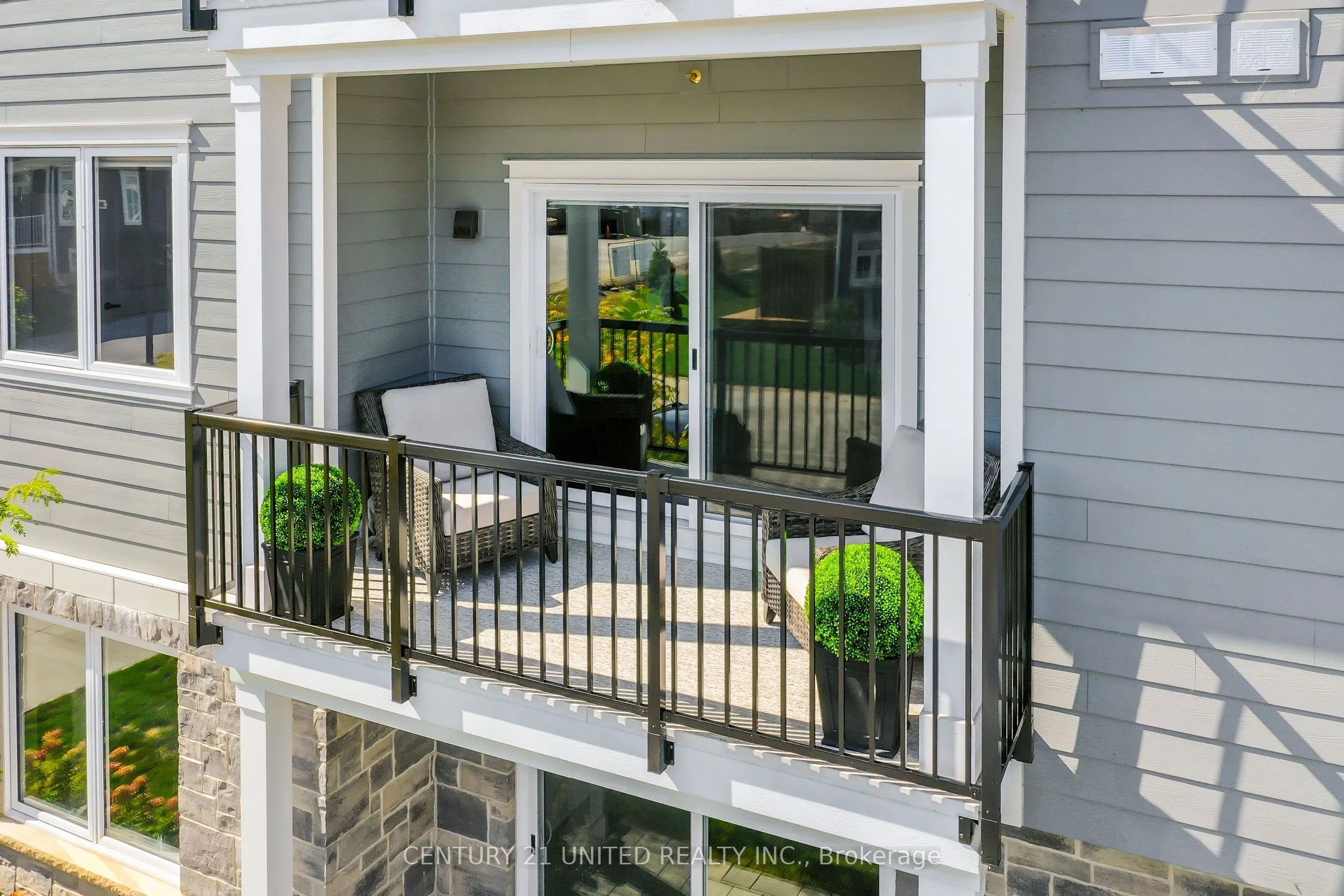 19 Hampton Lane, #202