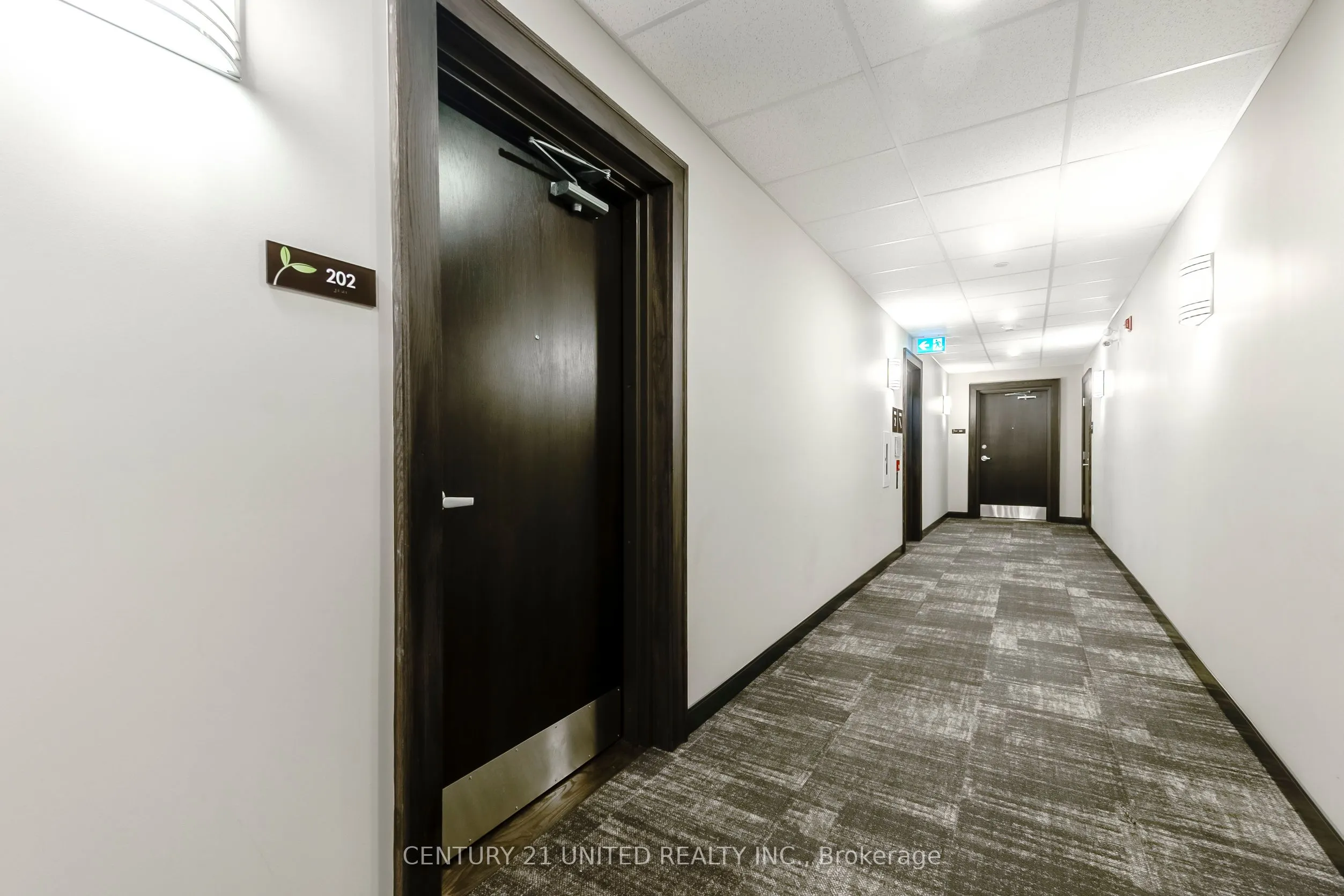 19 Hampton Lane, #202