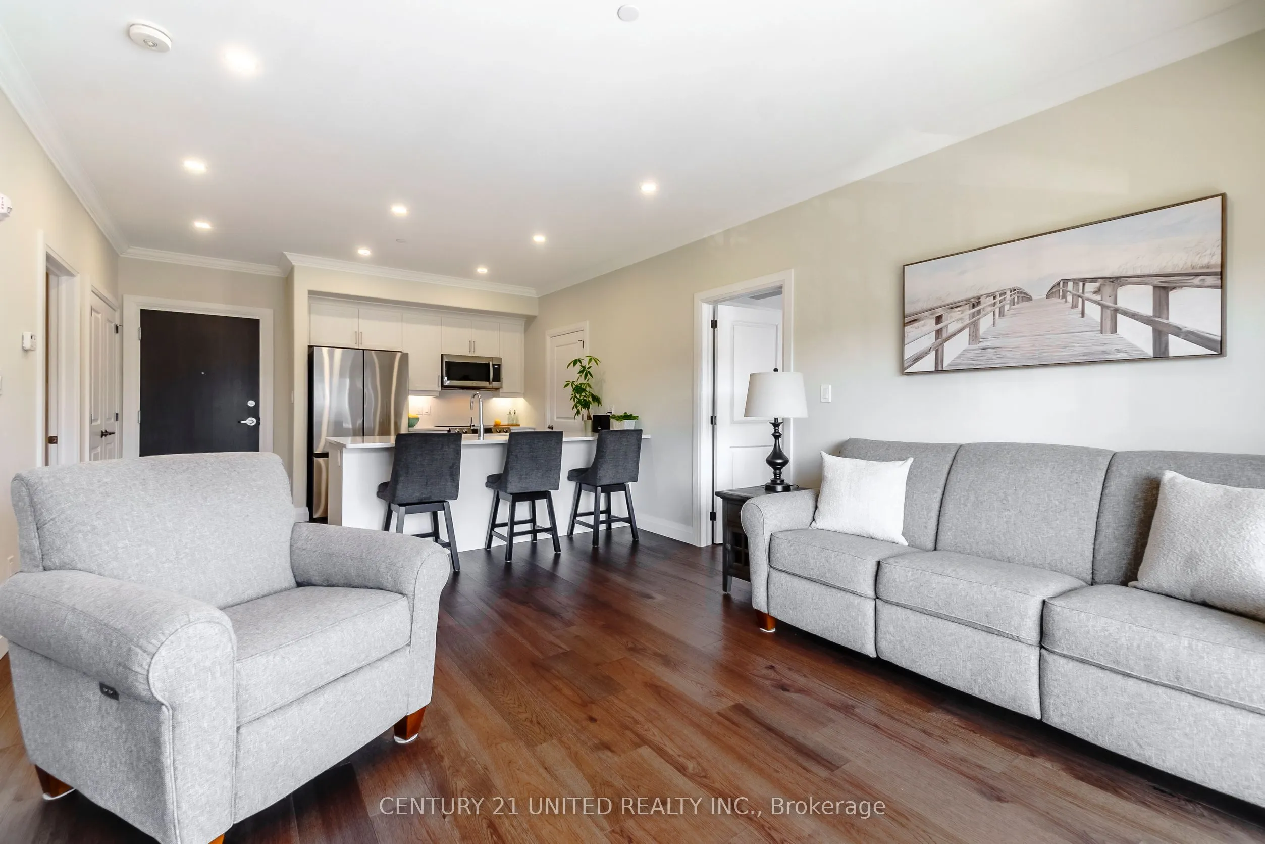 19 Hampton Lane, #202