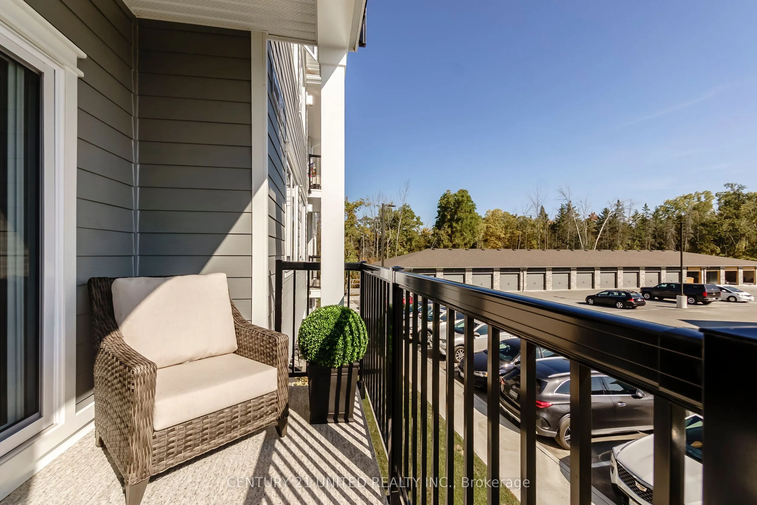 19 Hampton Lane, #202