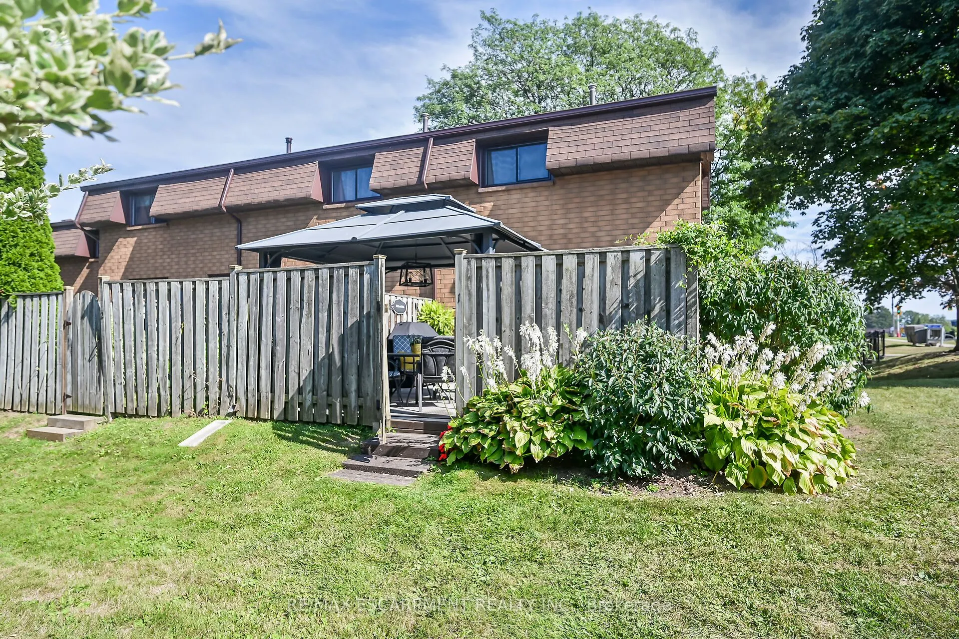 444 Stone Church Road W, #P1