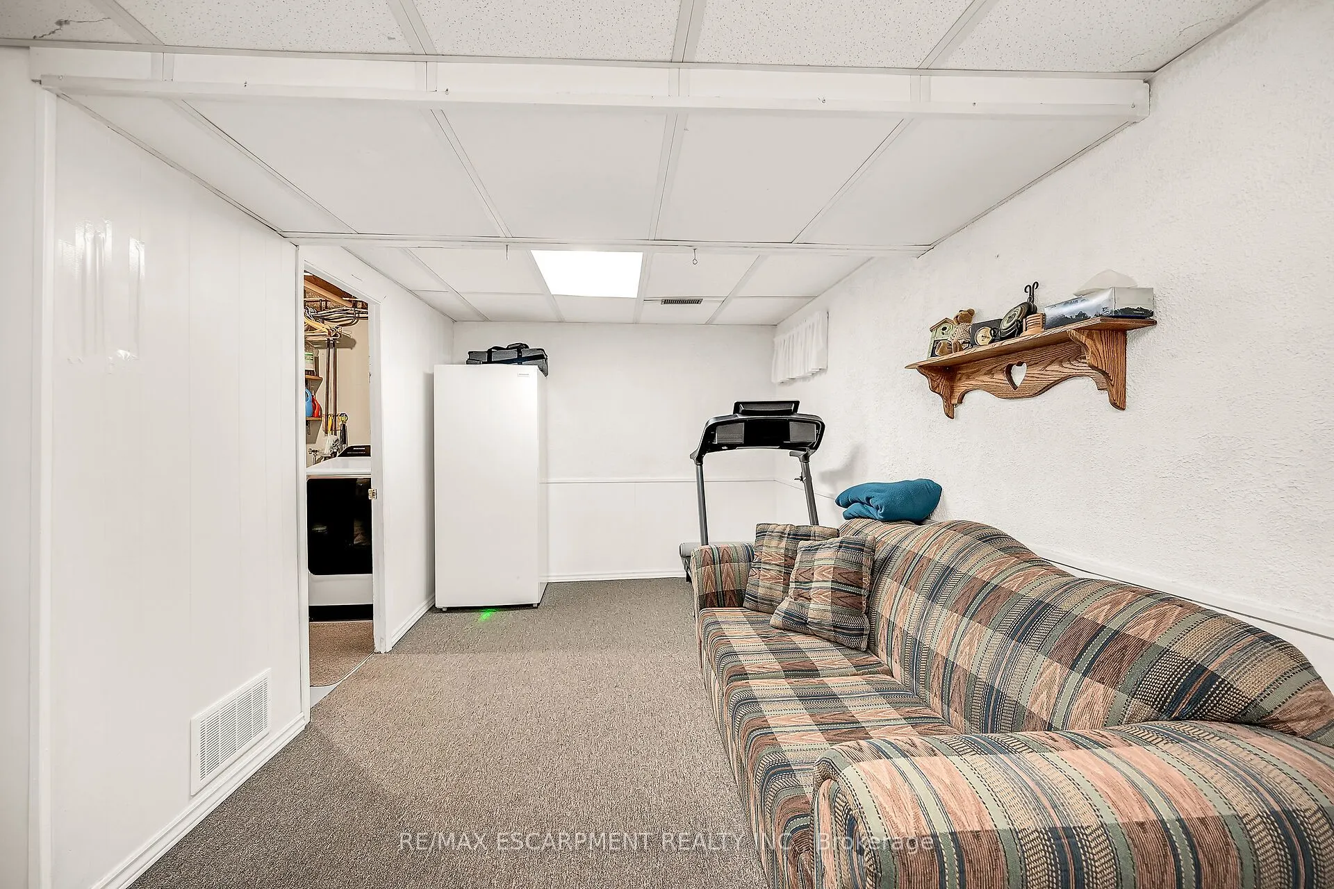 444 Stone Church Road W, #P1