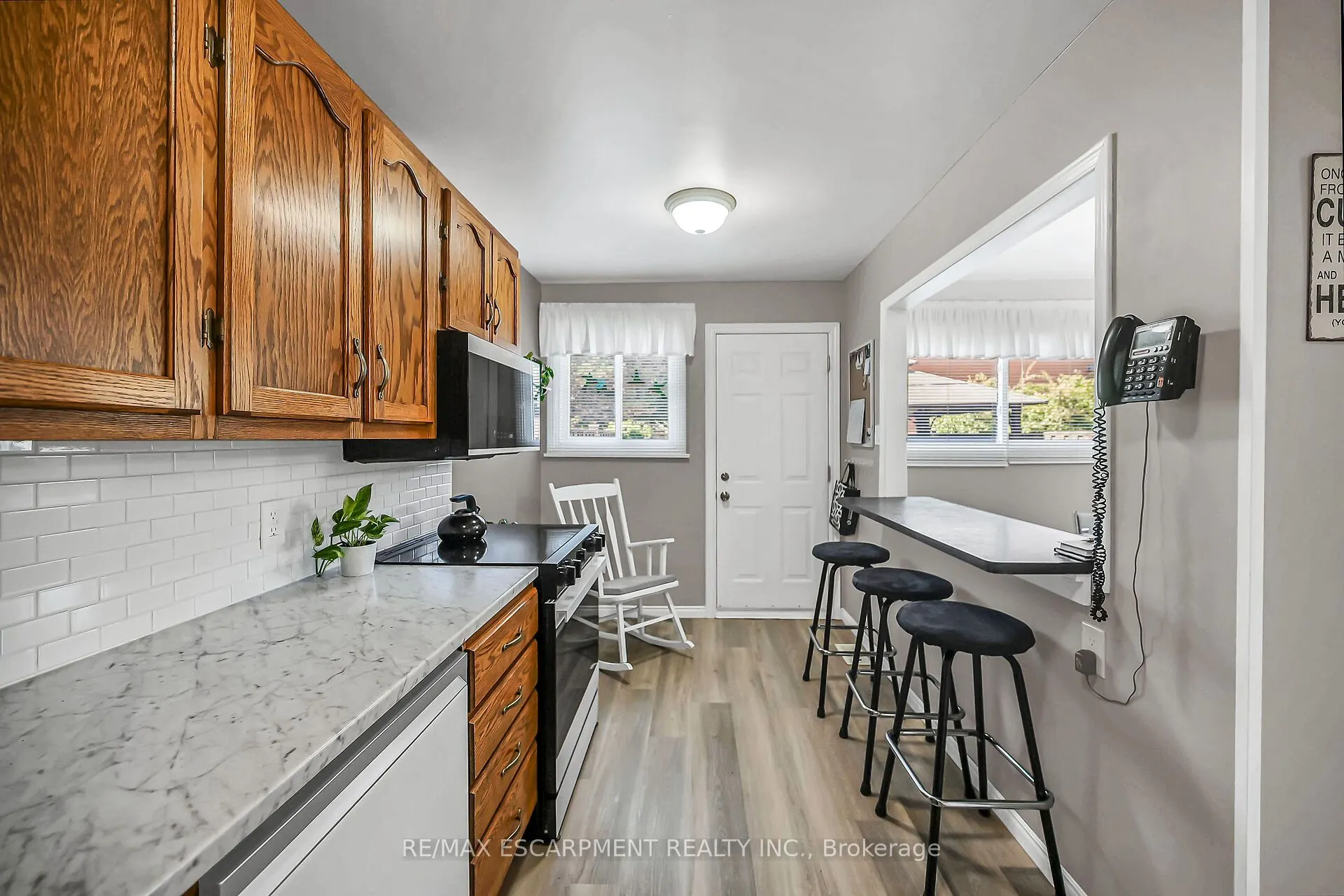 444 Stone Church Road W, #P1