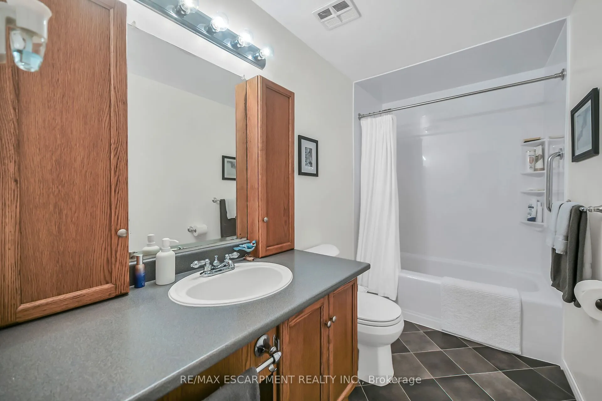 444 Stone Church Road W, #P1