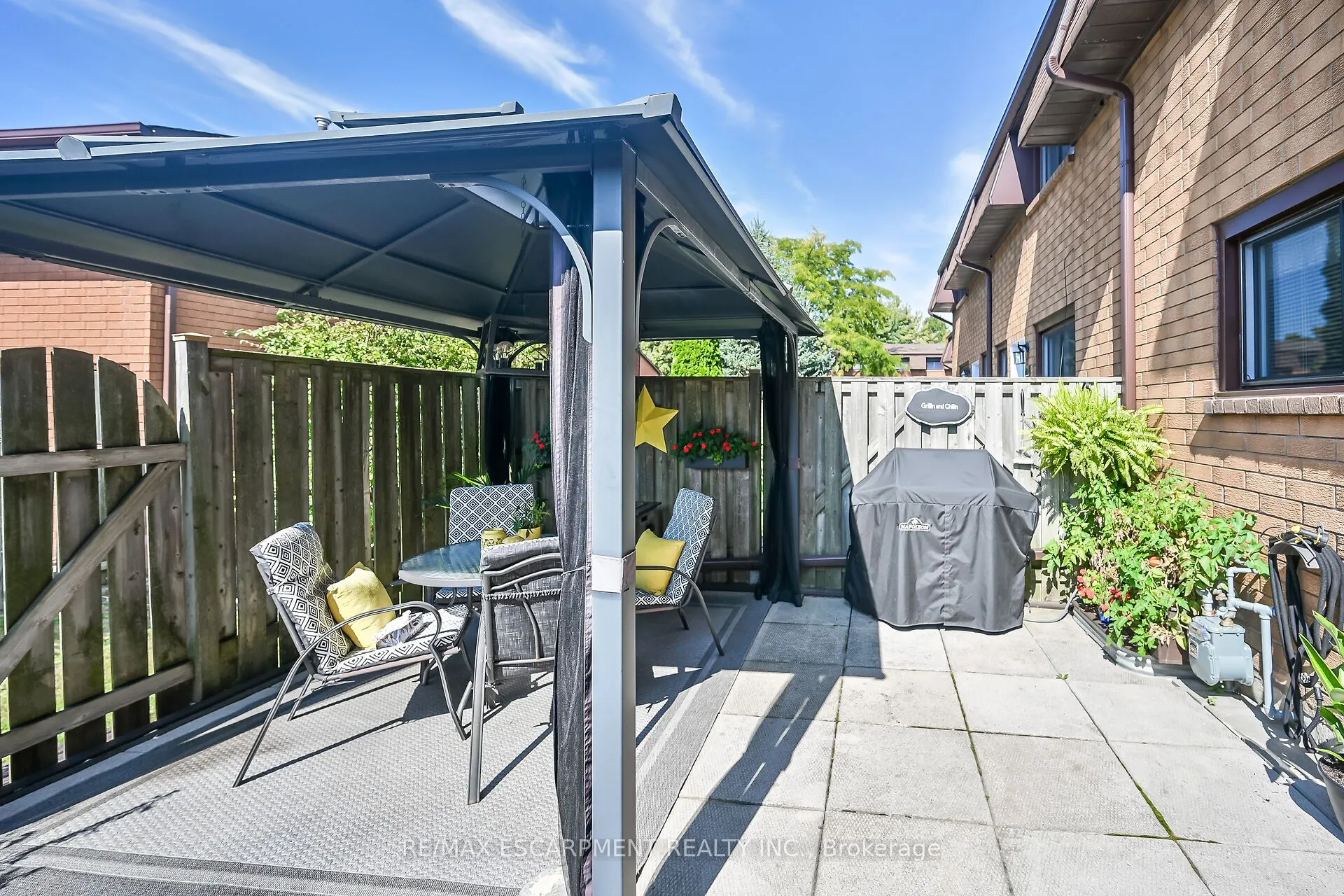444 Stone Church Road W, #P1