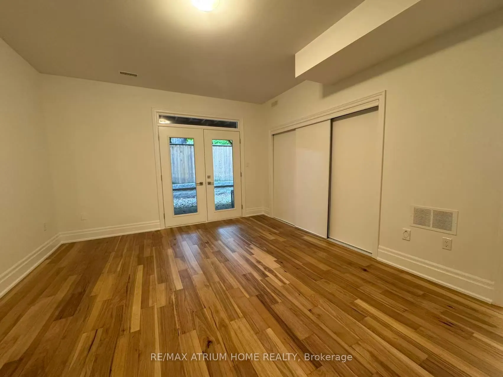 111 Wilson Street E, #2