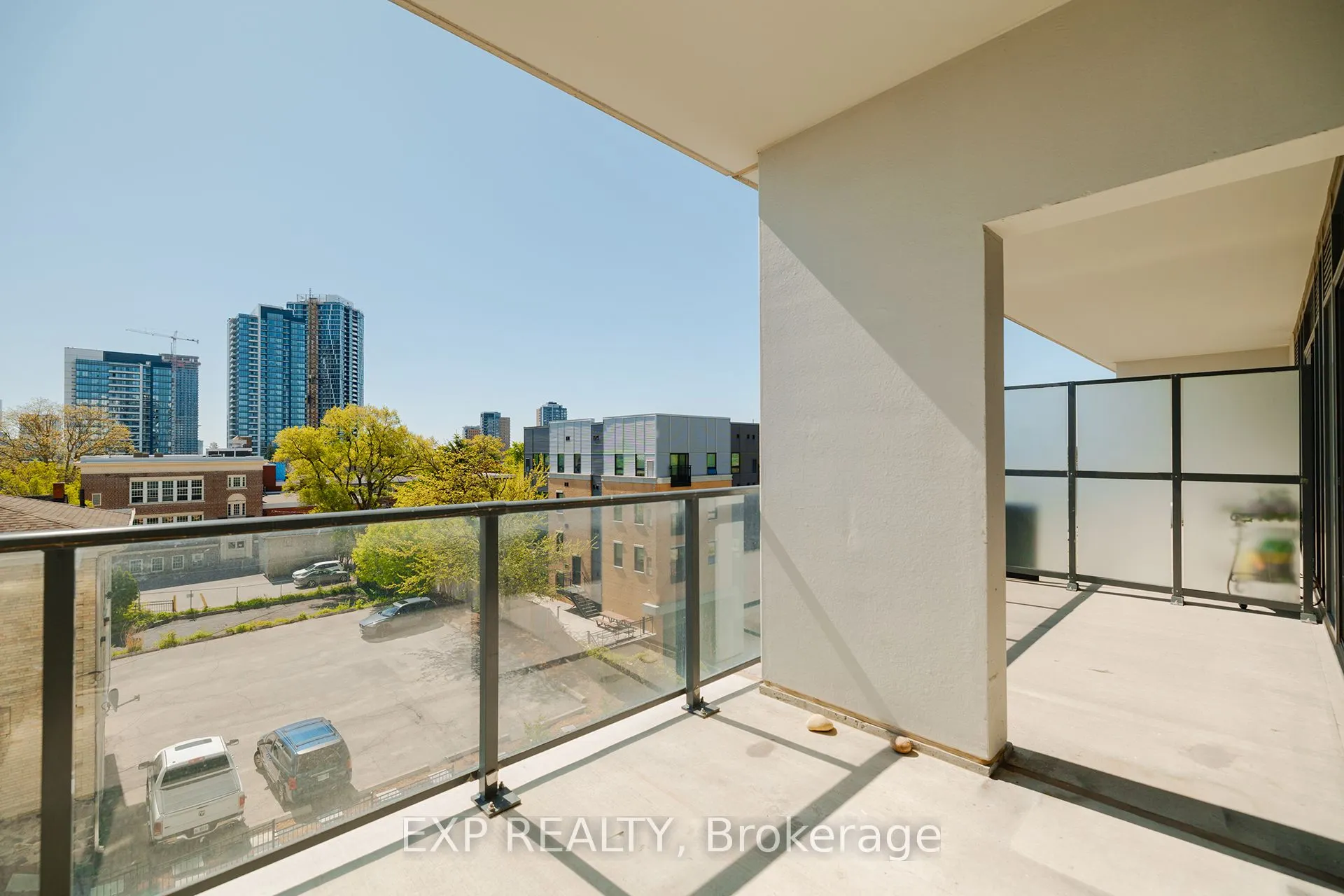 741 King Street W, #408